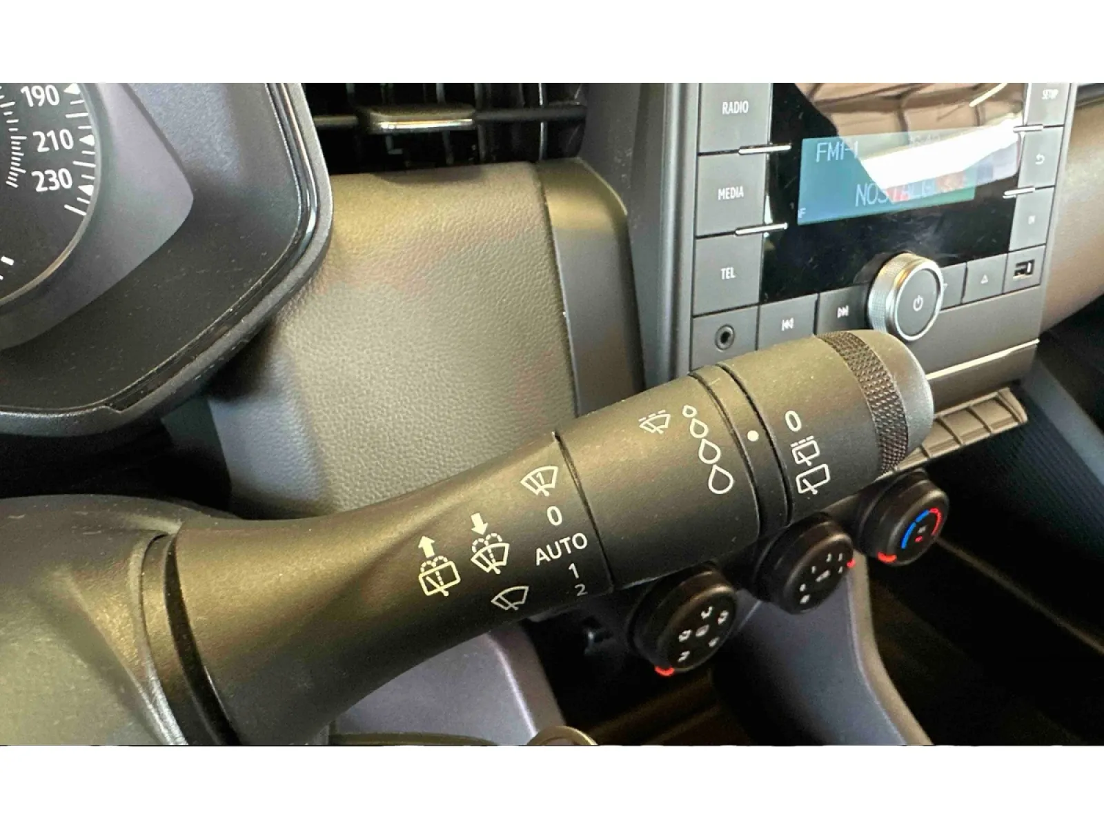 Acheter une renault Clio SCe 65 d’occasion avec 40000km disponible immédiatement - photo 20