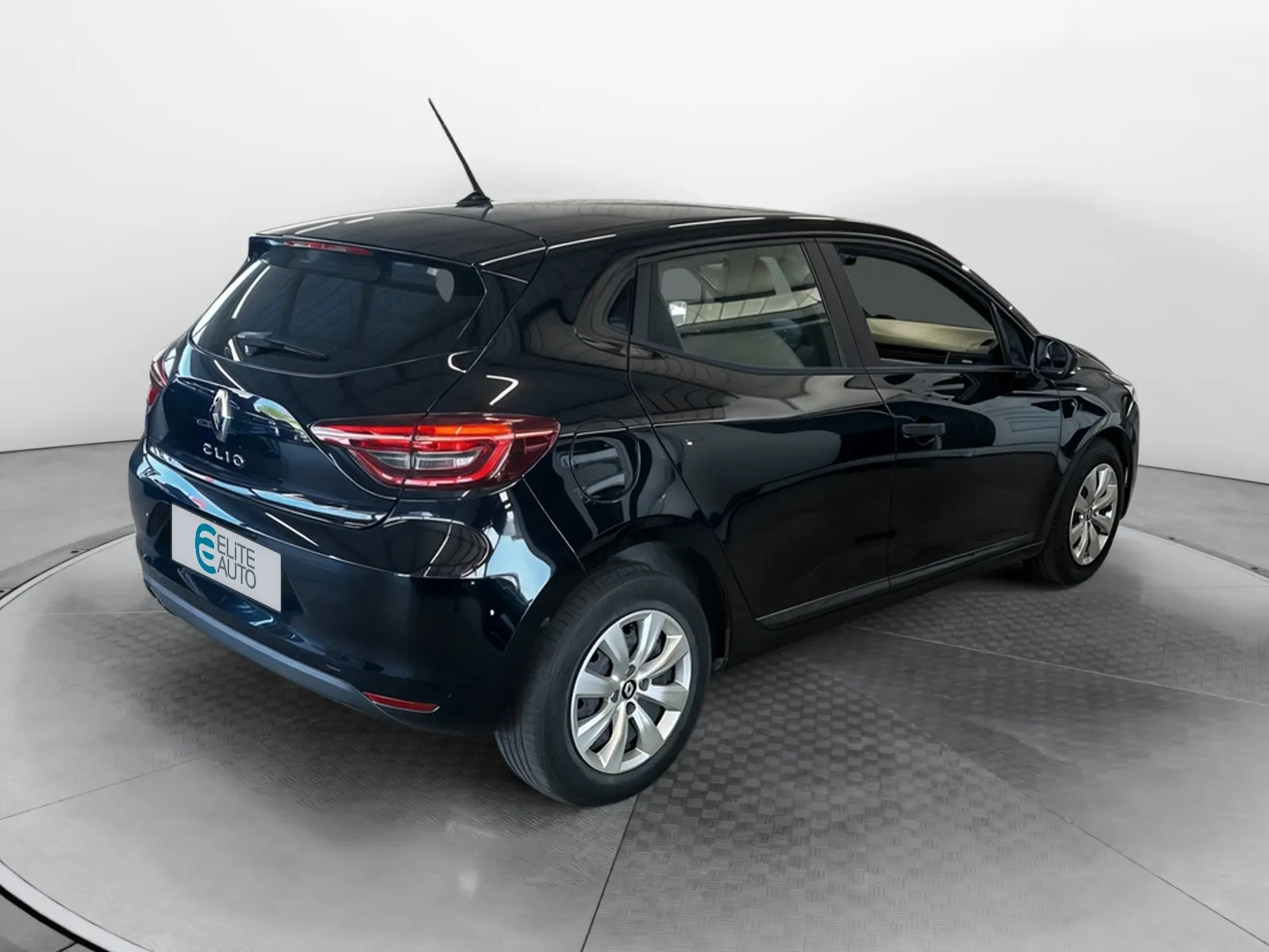 Acheter une renault Clio SCe 65 d’occasion avec 40000km disponible immédiatement - photo 5