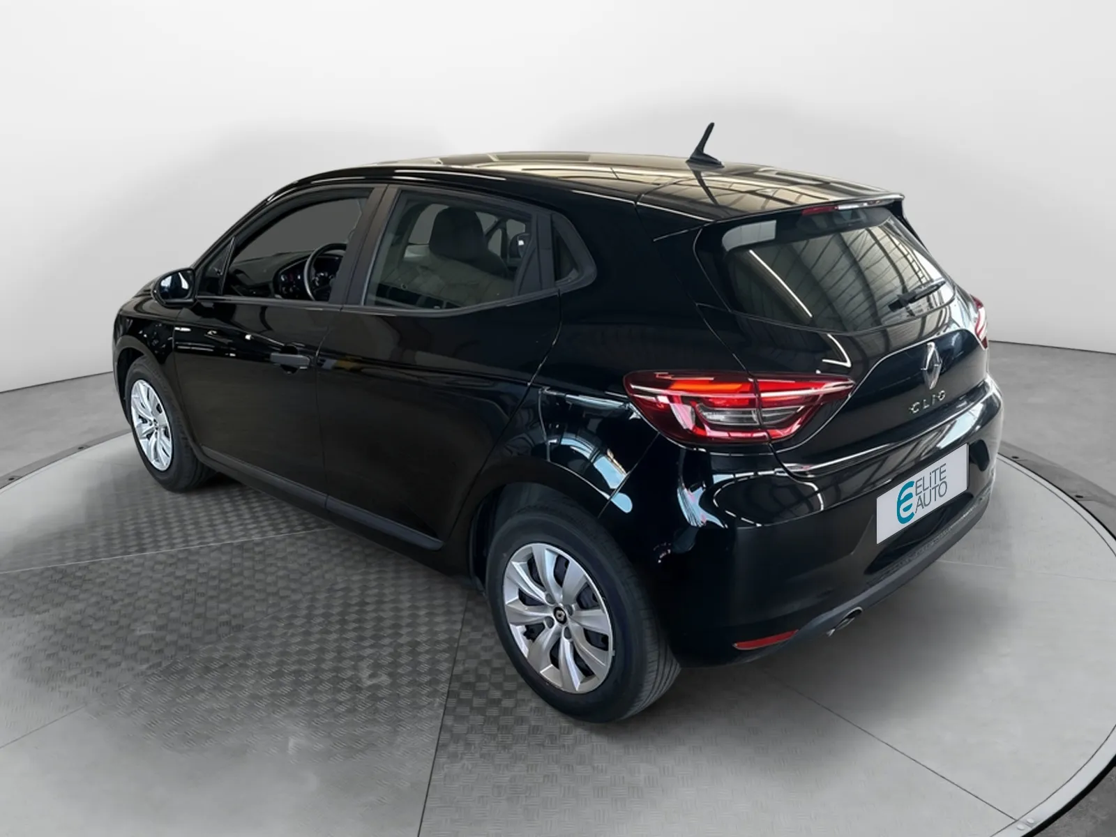 Acheter une renault Clio SCe 65 d’occasion avec 40000km disponible immédiatement - photo 3