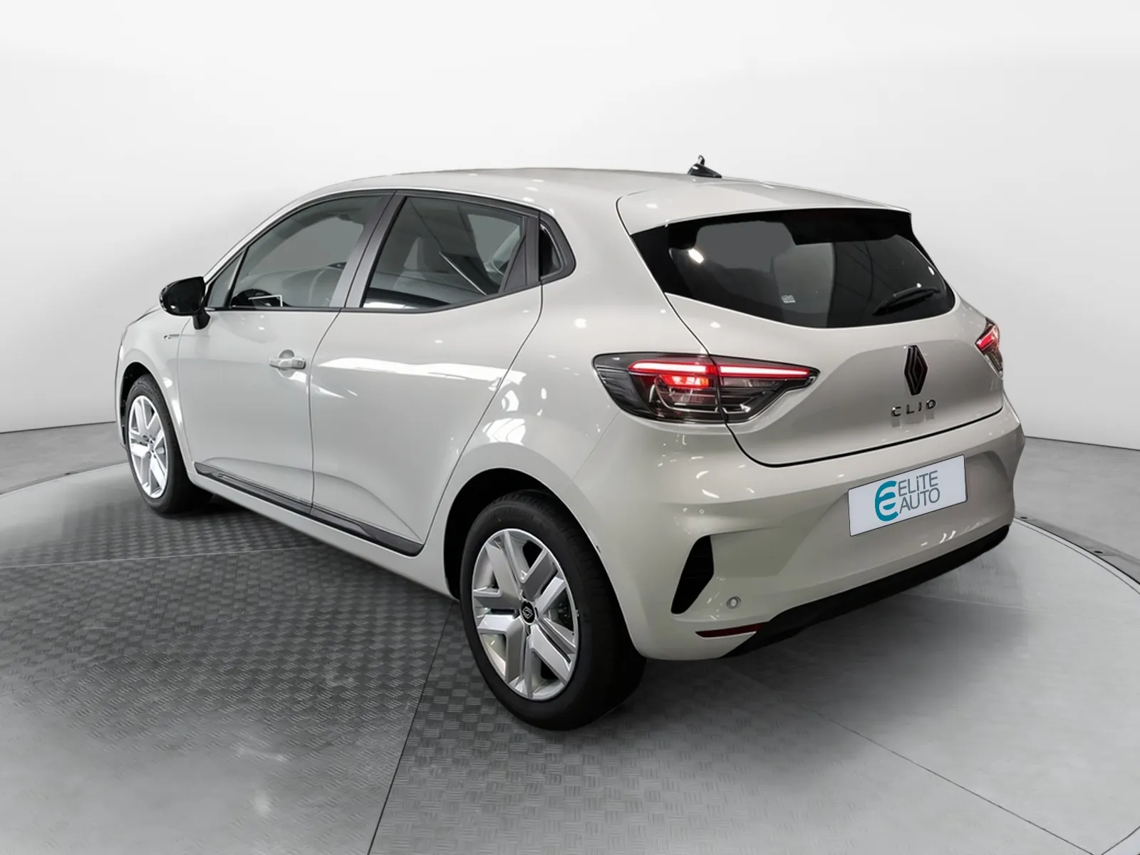 Acheter une renault Clio TCe 90 ch GSR2 d’occasion avec 10km disponible immédiatement - photo 3