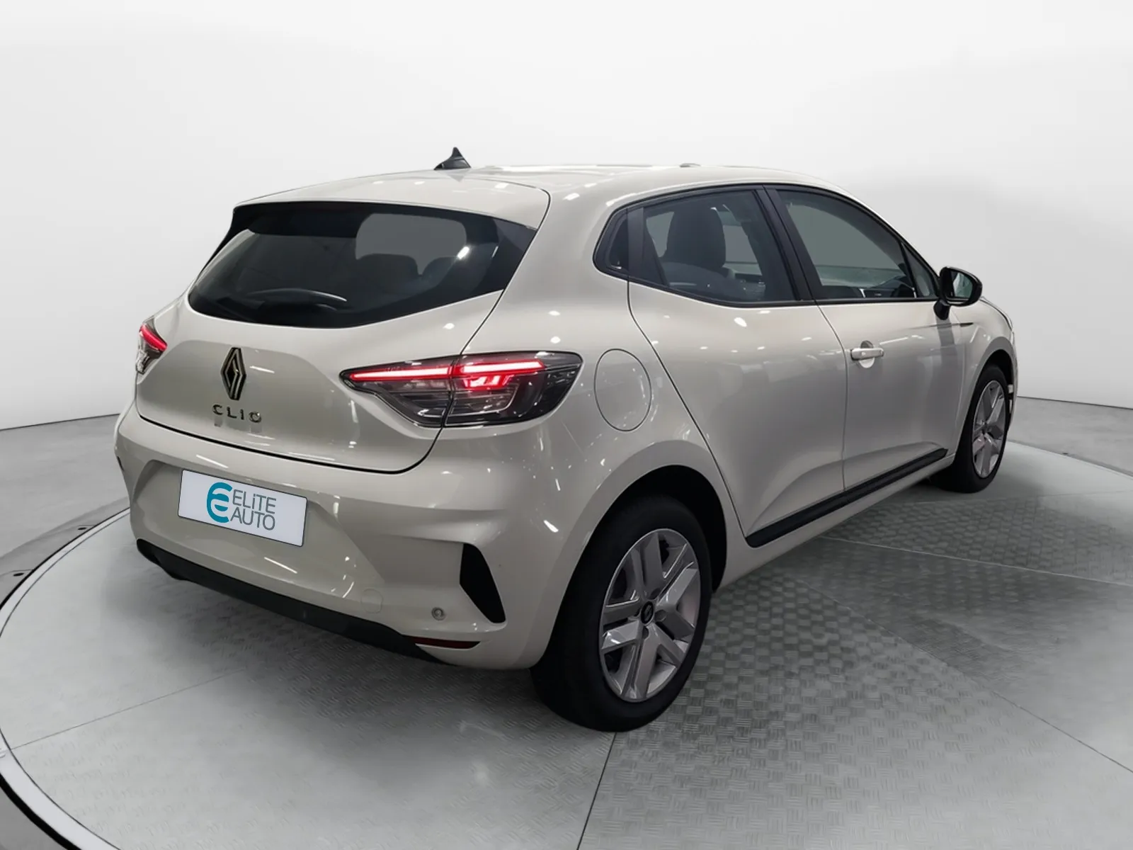 Acheter une renault Clio TCe 90 ch GSR2 d’occasion avec 10km disponible immédiatement - photo 5