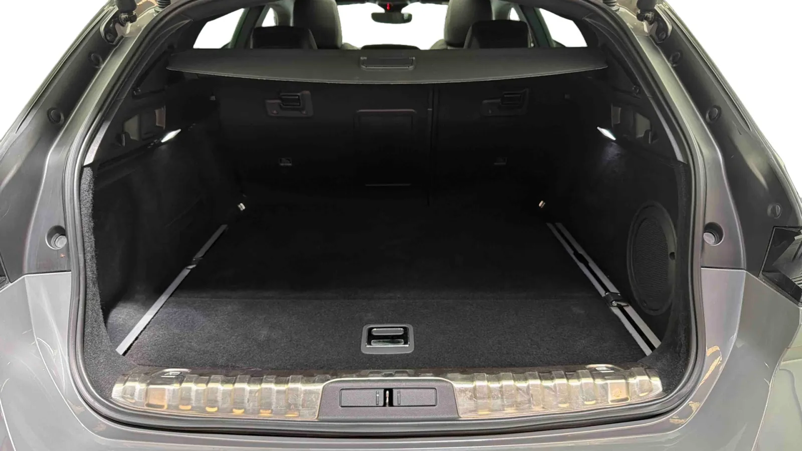 Acheter une peugeot 508 SW Hybrid4 360 e-EAT8 Peugeot Sport Engineered d’occasion avec 93272km disponible immédiatement - photo 15