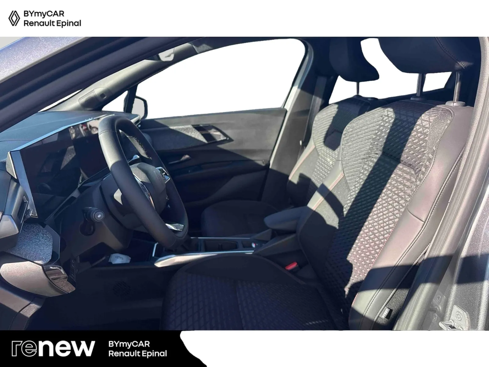 Acheter une renault Clio TCe 115 ch d’occasion avec 1943km disponible immédiatement - photo 11