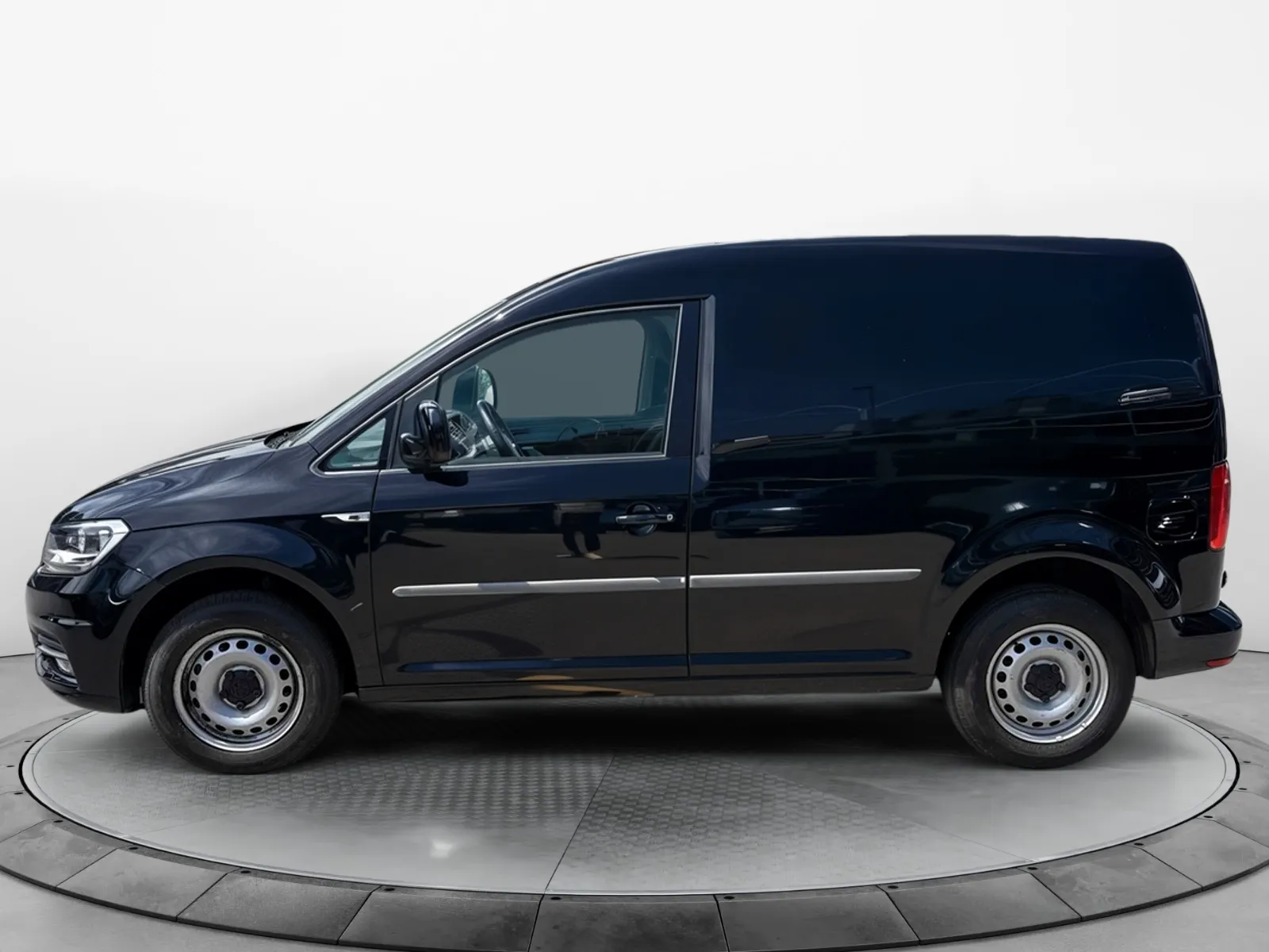 Acheter une volkswagen CADDY VAN 2.0 TDI 102 DSG6 d’occasion avec 67596km disponible immédiatement - photo 2