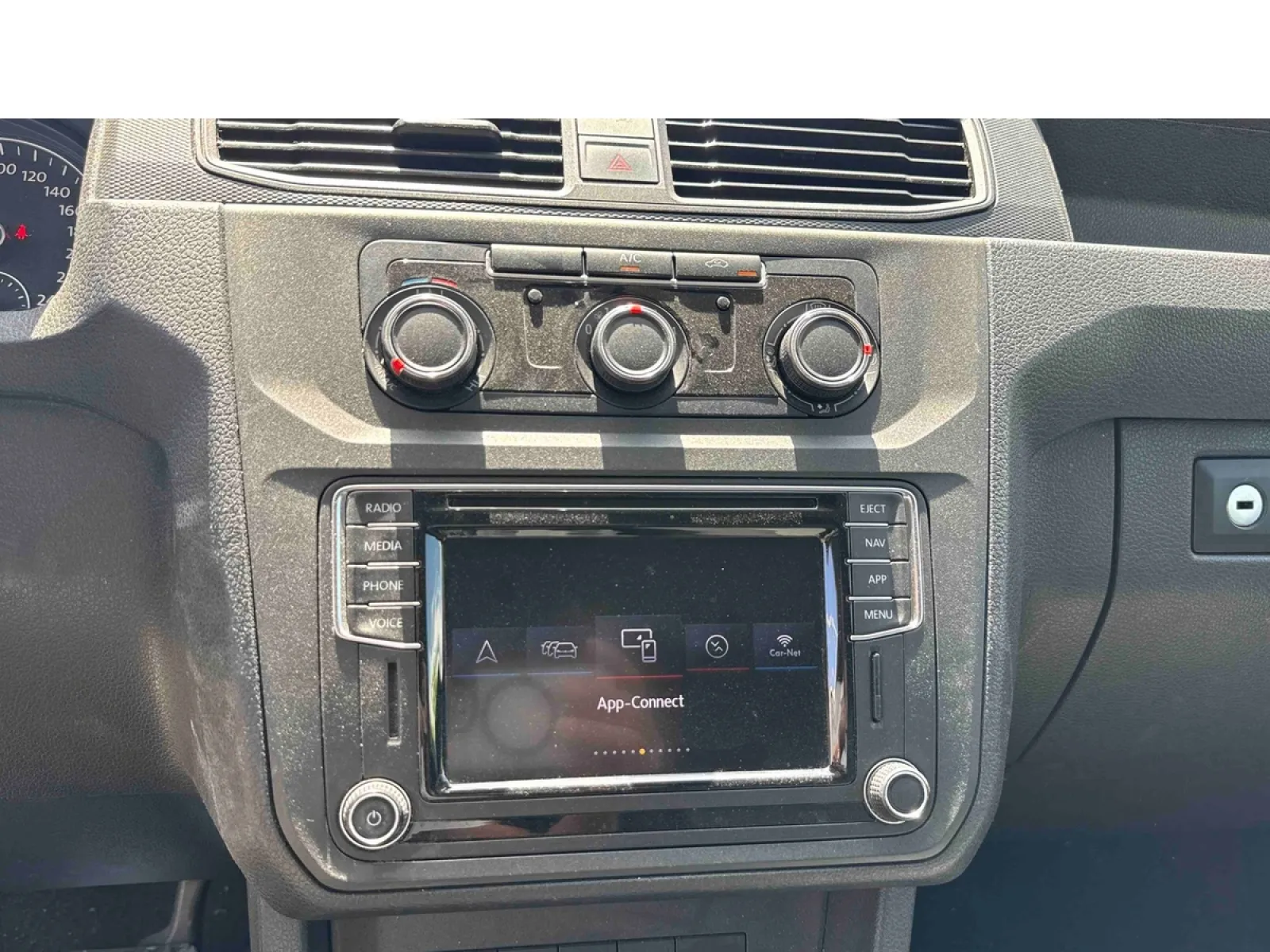 Acheter une volkswagen CADDY VAN 2.0 TDI 102 DSG6 d’occasion avec 67596km disponible immédiatement - photo 11