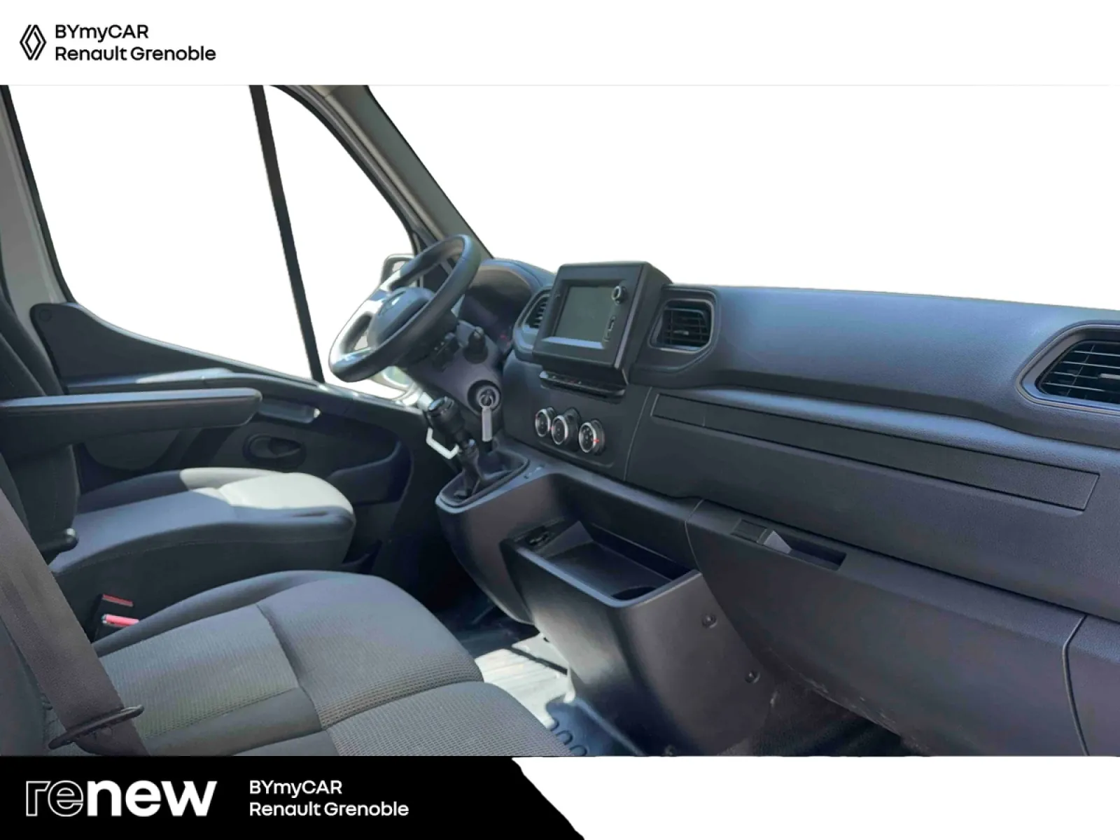 Acheter une renault MASTER FGN TRAC F3300 L2H2 BLUE DCI 135 d’occasion avec 53297km disponible immédiatement - photo 23