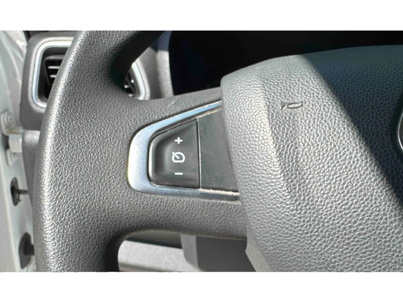 Acheter une renault MASTER FGN TRAC F3300 L2H2 BLUE DCI 135 d’occasion avec 53297km disponible immédiatement - photo 19