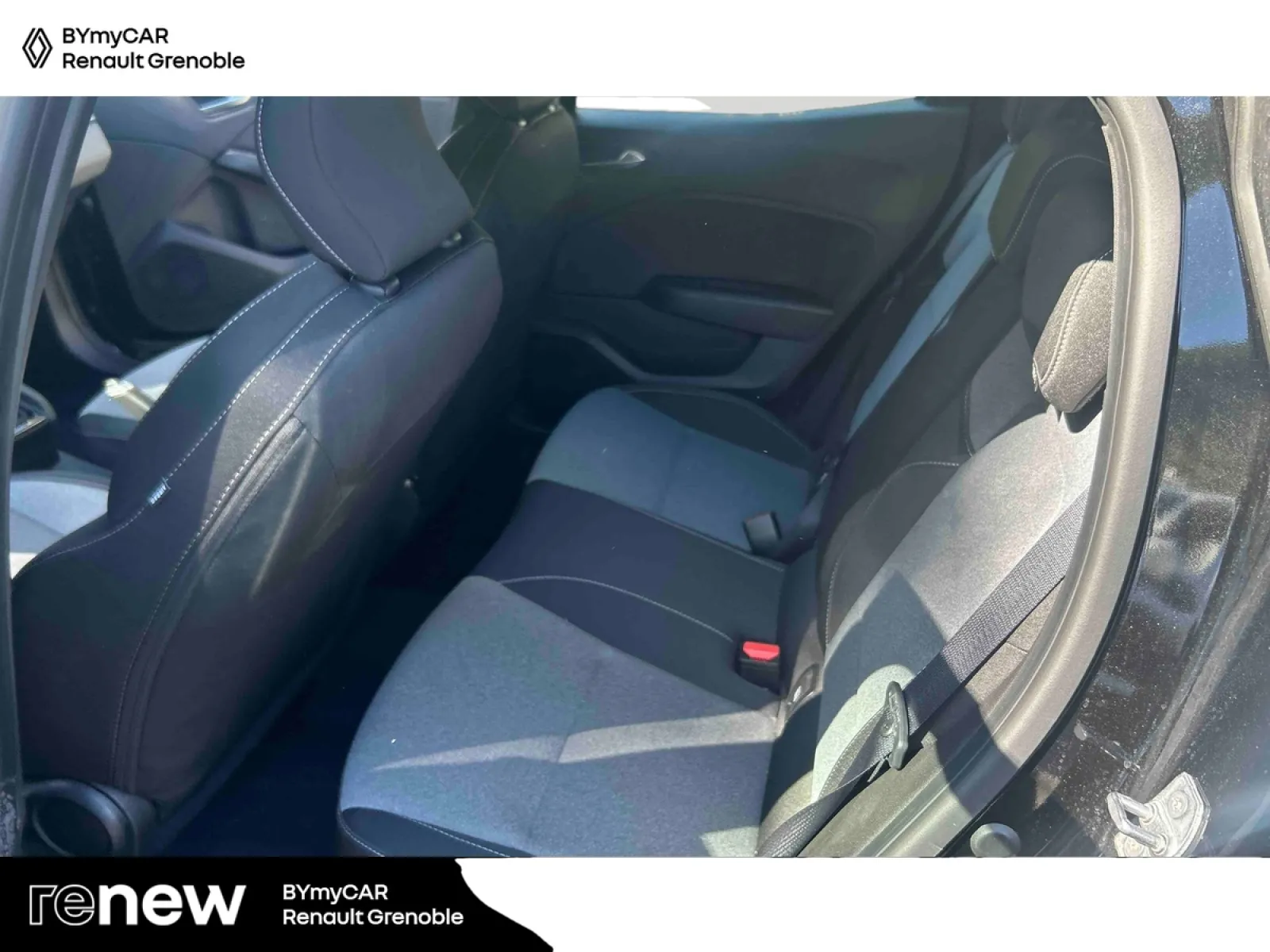 Acheter une renault Clio Blue dCi 100 ch GSR2 d’occasion avec 10631km disponible immédiatement - photo 12