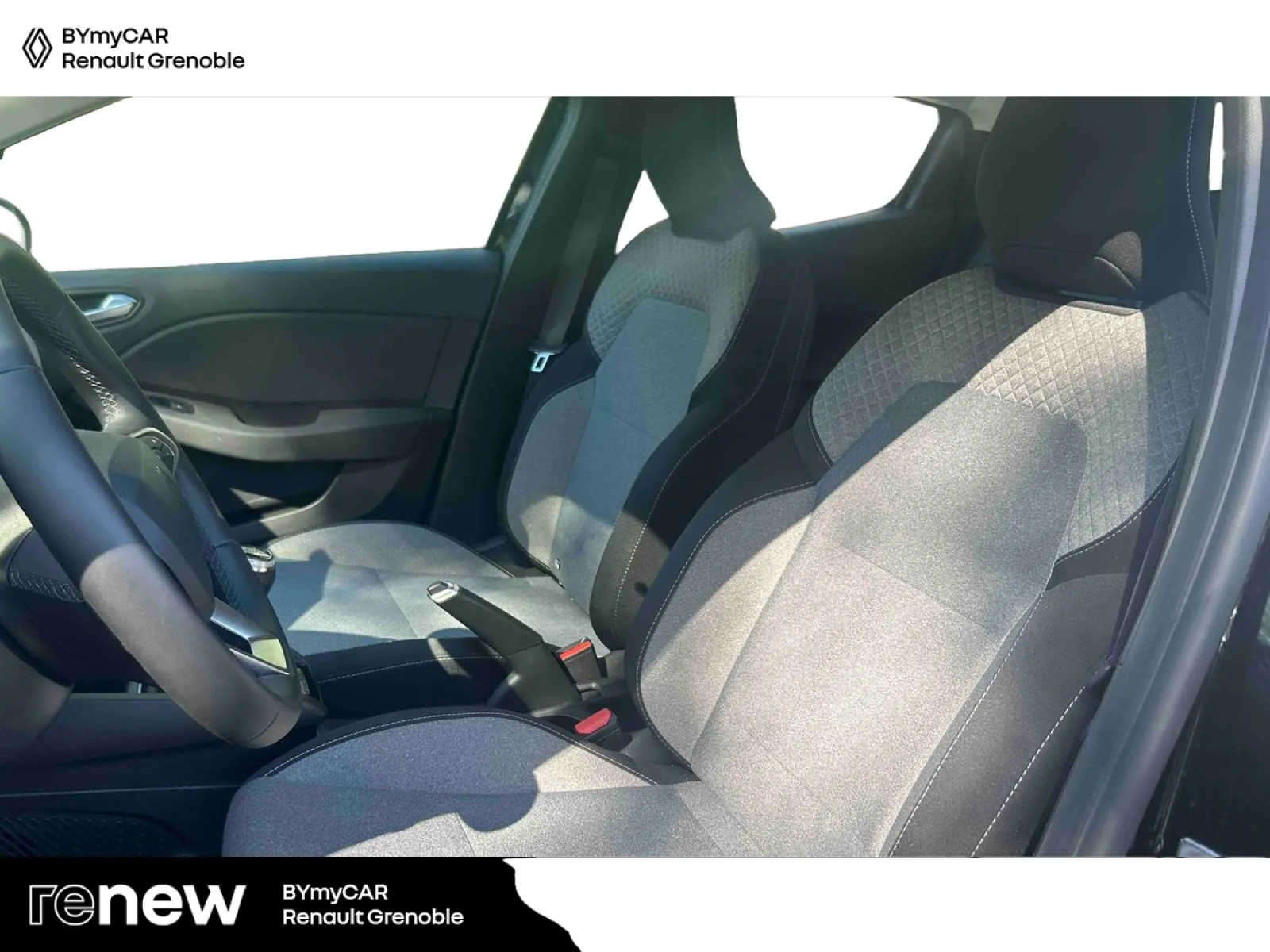 Acheter une renault Clio Blue dCi 100 ch GSR2 d’occasion avec 10631km disponible immédiatement - photo 11