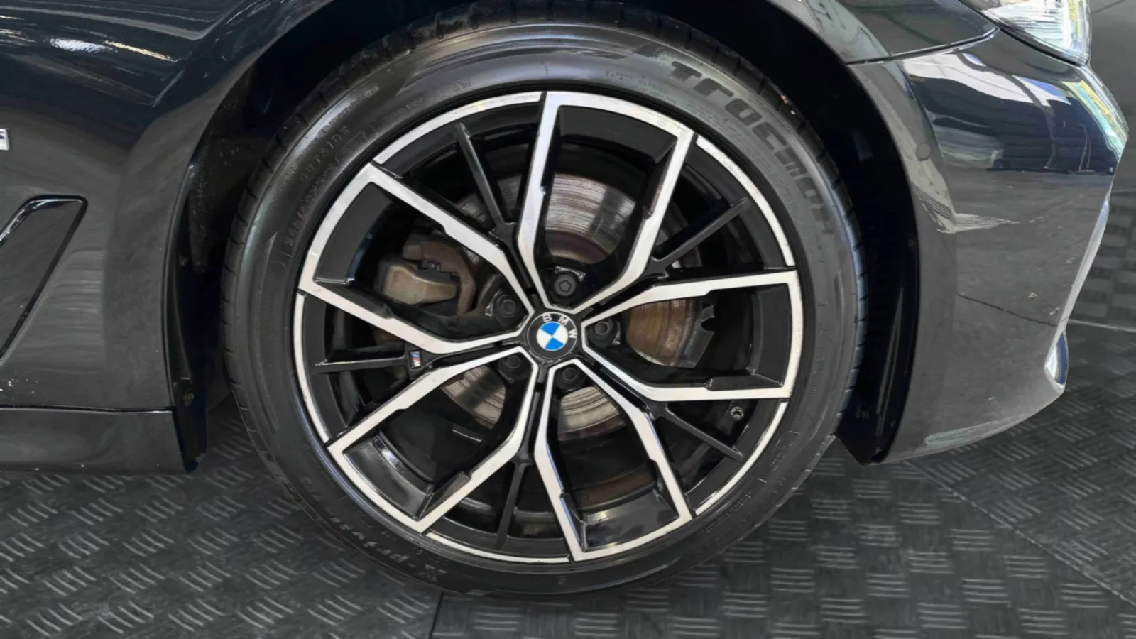 Acheter une bmw Touring 520d TwinPower Turbo xDrive 190 ch BVA8 d’occasion avec 96355km disponible immédiatement - photo 20