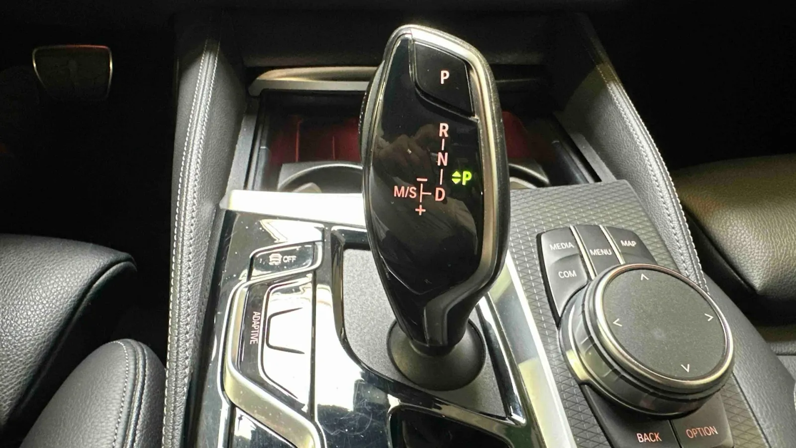 Acheter une bmw Touring 520d TwinPower Turbo xDrive 190 ch BVA8 d’occasion avec 96355km disponible immédiatement - photo 14