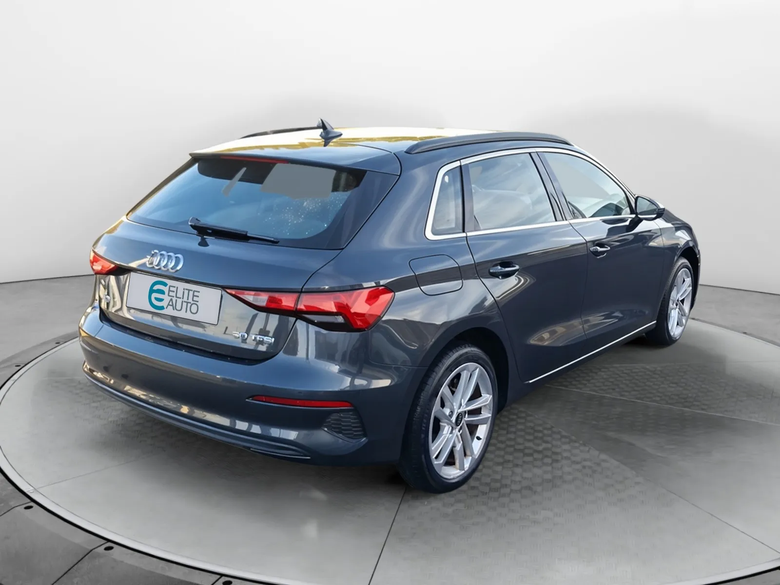 Acheter une audi A3 Sportback 30 TFSI Mild Hybrid 110 S tronic 7 d’occasion avec 83049km disponible immédiatement - photo 5