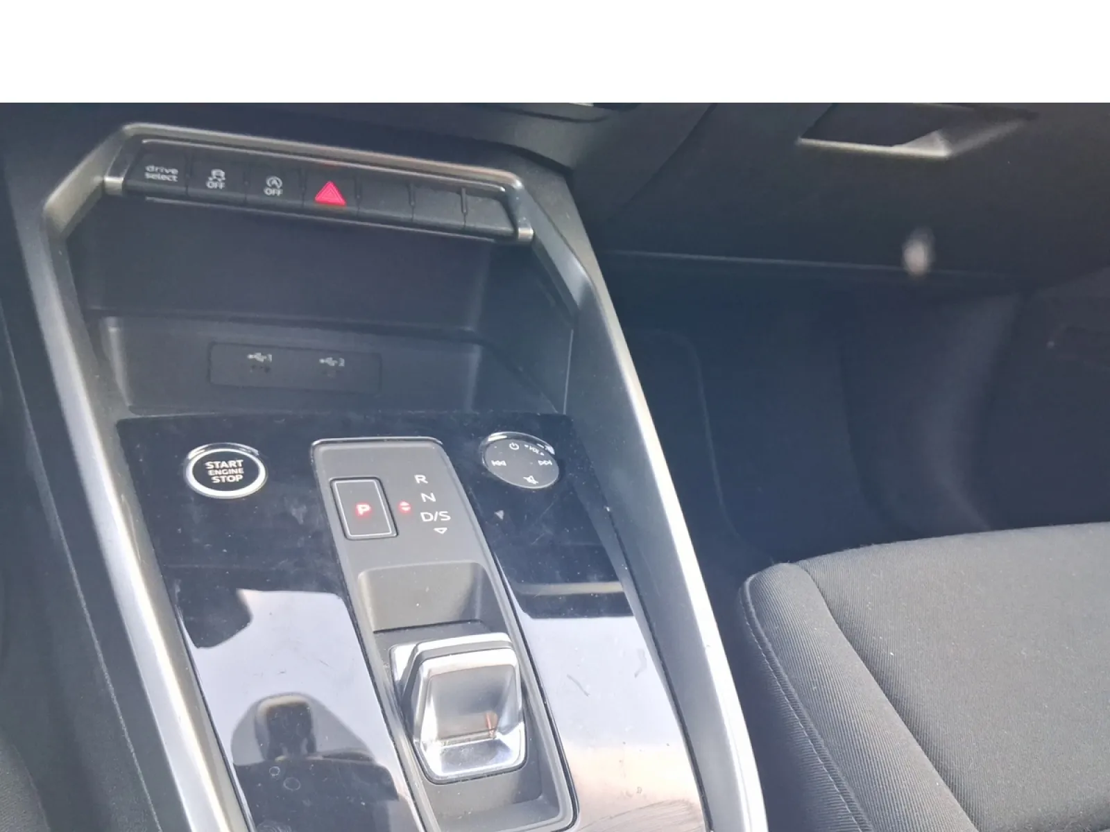Acheter une audi A3 Sportback 30 TFSI Mild Hybrid 110 S tronic 7 d’occasion avec 83049km disponible immédiatement - photo 21