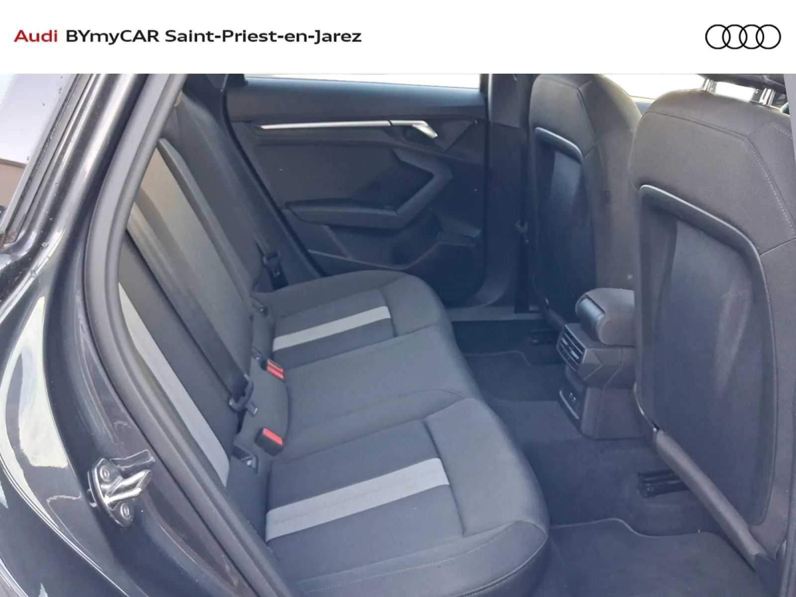 Acheter une audi A3 Sportback 30 TFSI Mild Hybrid 110 S tronic 7 d’occasion avec 83049km disponible immédiatement - photo 14