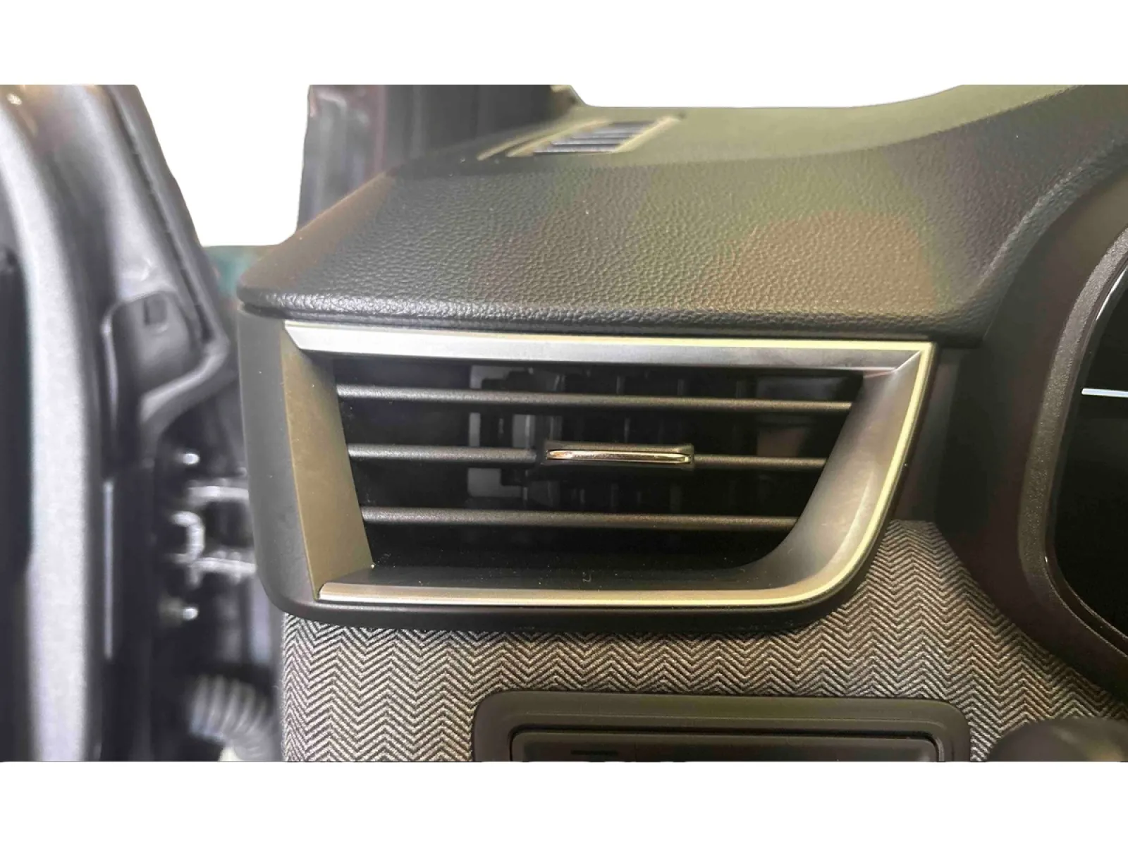 Acheter une renault Clio TCe 90 ch GSR2 d’occasion avec 21261km disponible immédiatement - photo 21