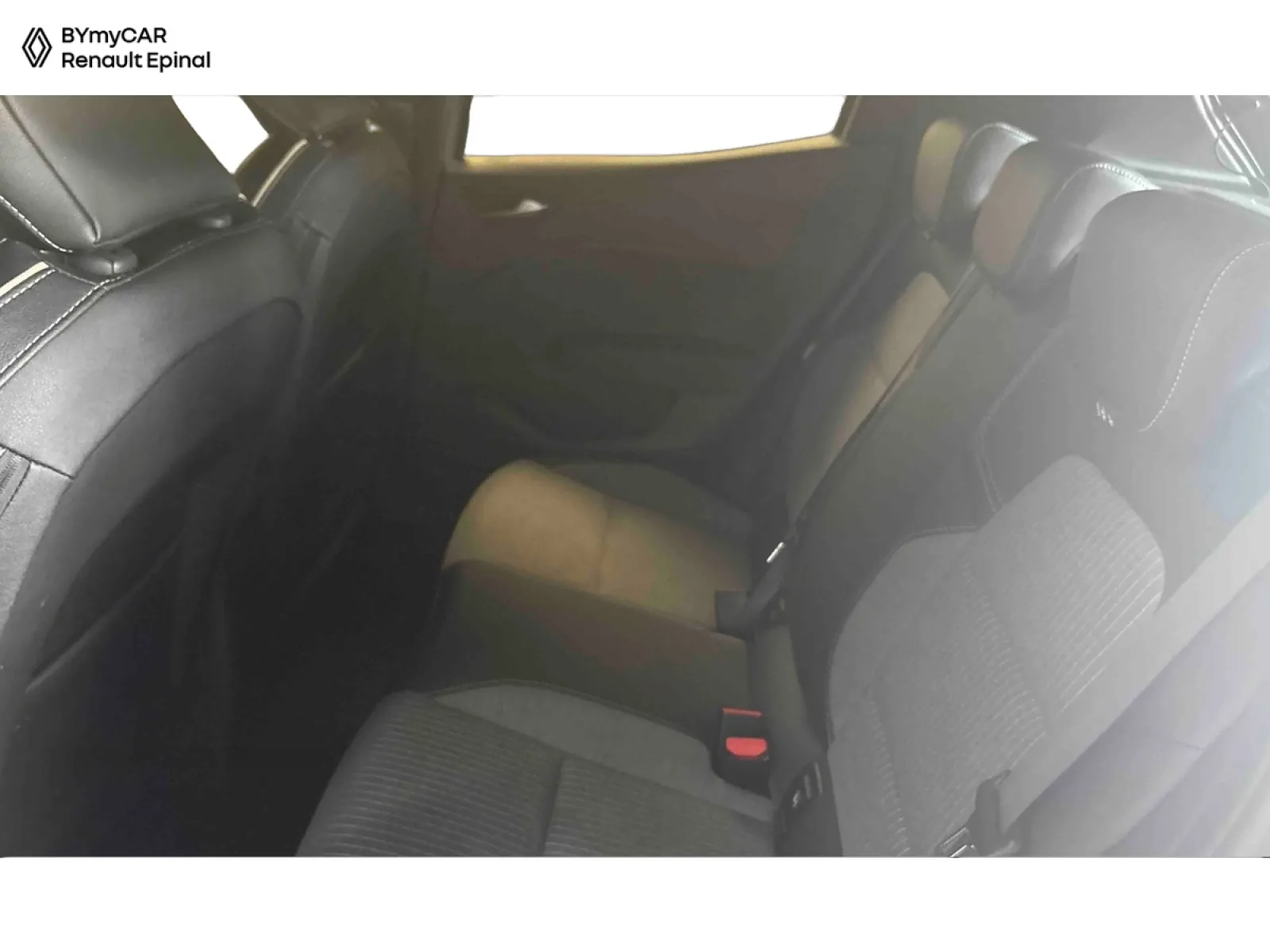 Acheter une renault Clio TCe 90 ch GSR2 d’occasion avec 21261km disponible immédiatement - photo 12