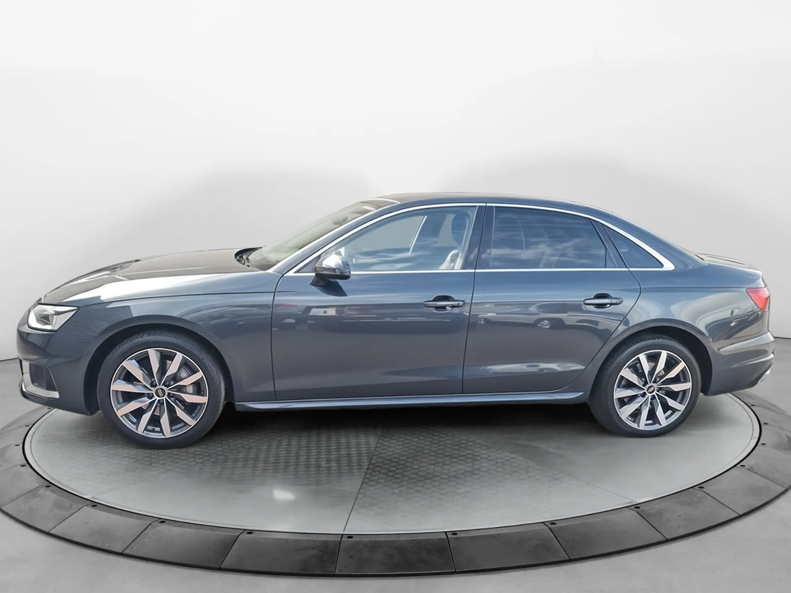 Acheter une audi A4 40 TFSI 204 S tronic 7 d’occasion avec 88300km disponible immédiatement - photo 2