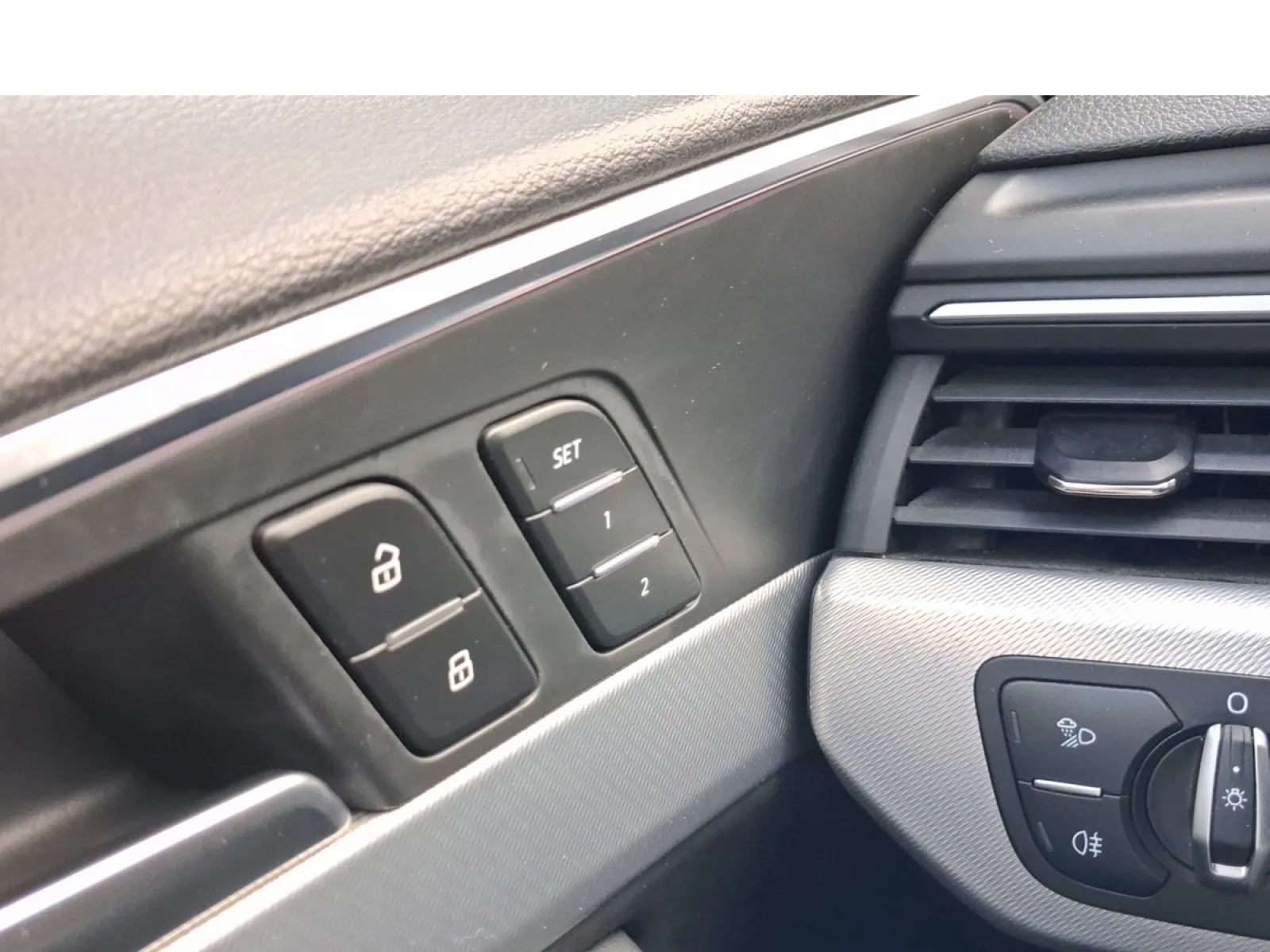 Acheter une audi A4 40 TFSI 204 S tronic 7 d’occasion avec 88300km disponible immédiatement - photo 26