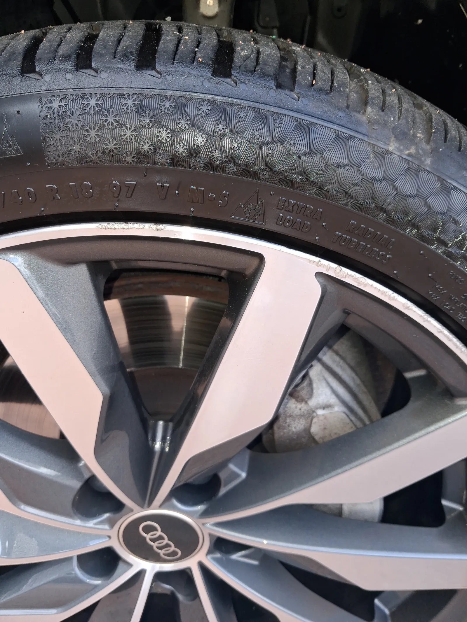 Acheter une audi A4 40 TFSI 204 S tronic 7 d’occasion avec 88300km disponible immédiatement - photo 28