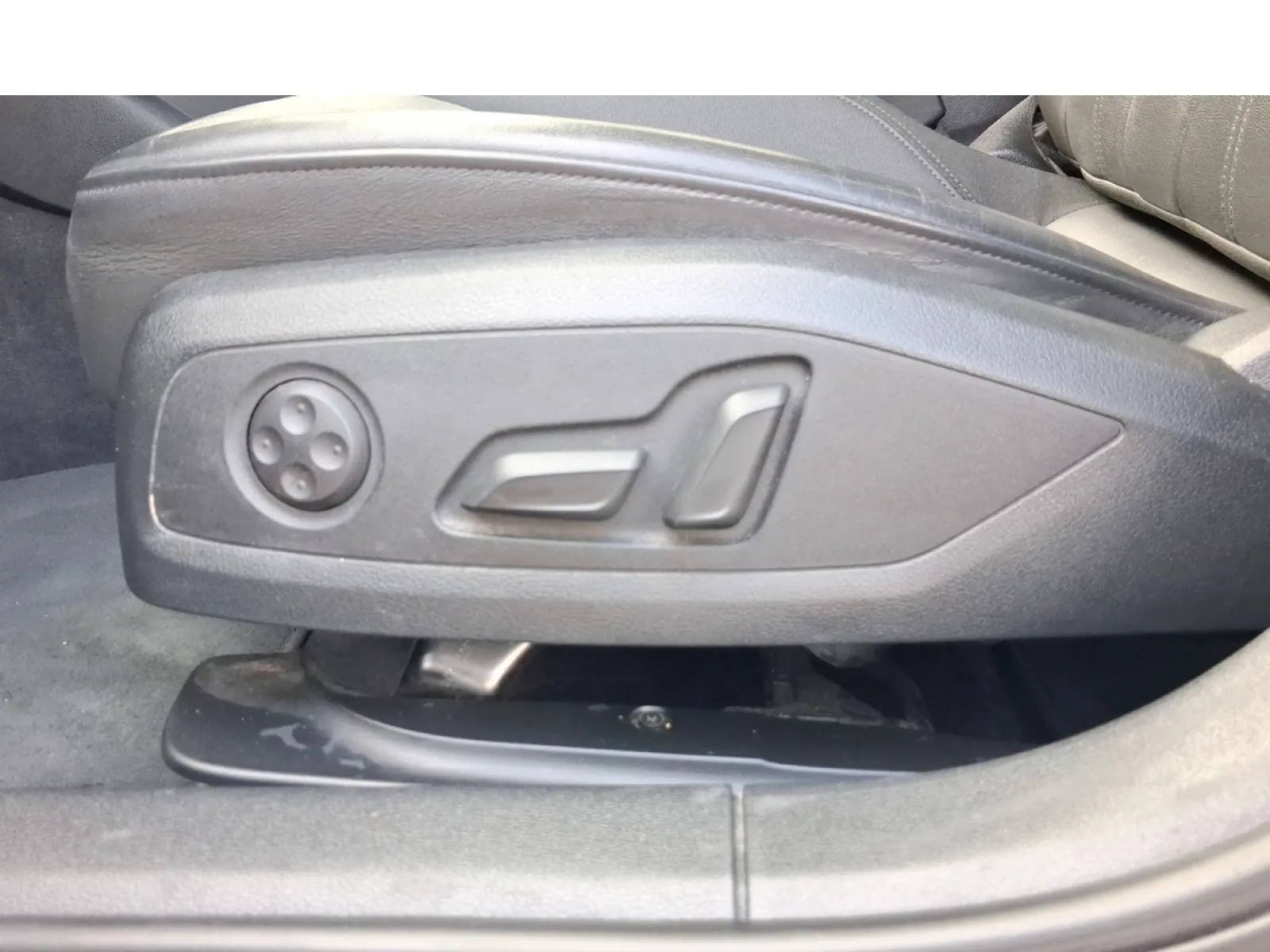 Acheter une audi A4 40 TFSI 204 S tronic 7 d’occasion avec 88300km disponible immédiatement - photo 16
