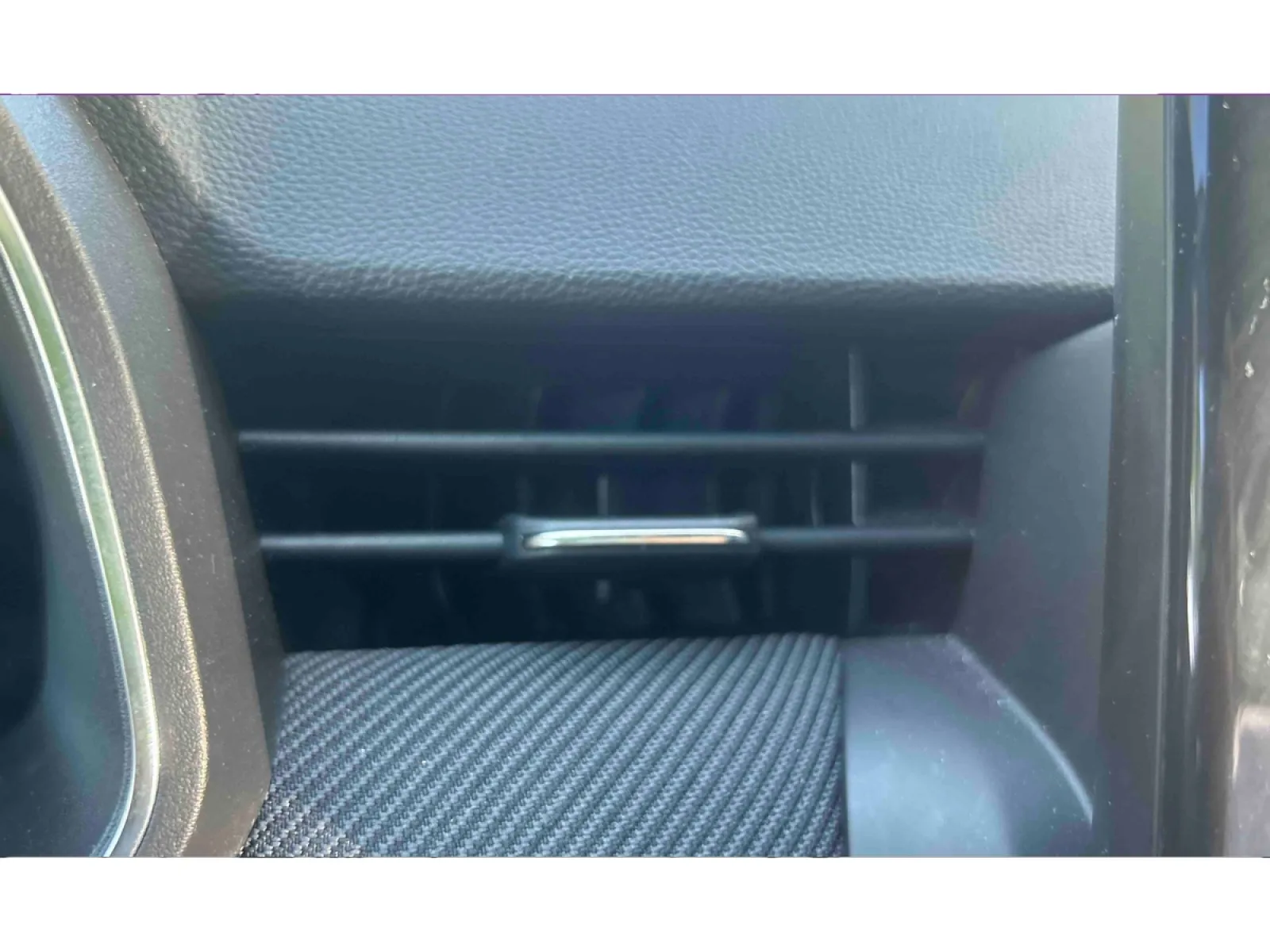 Acheter une renault Clio TCe 90 ch GSR2 d’occasion avec 20837km disponible immédiatement - photo 21