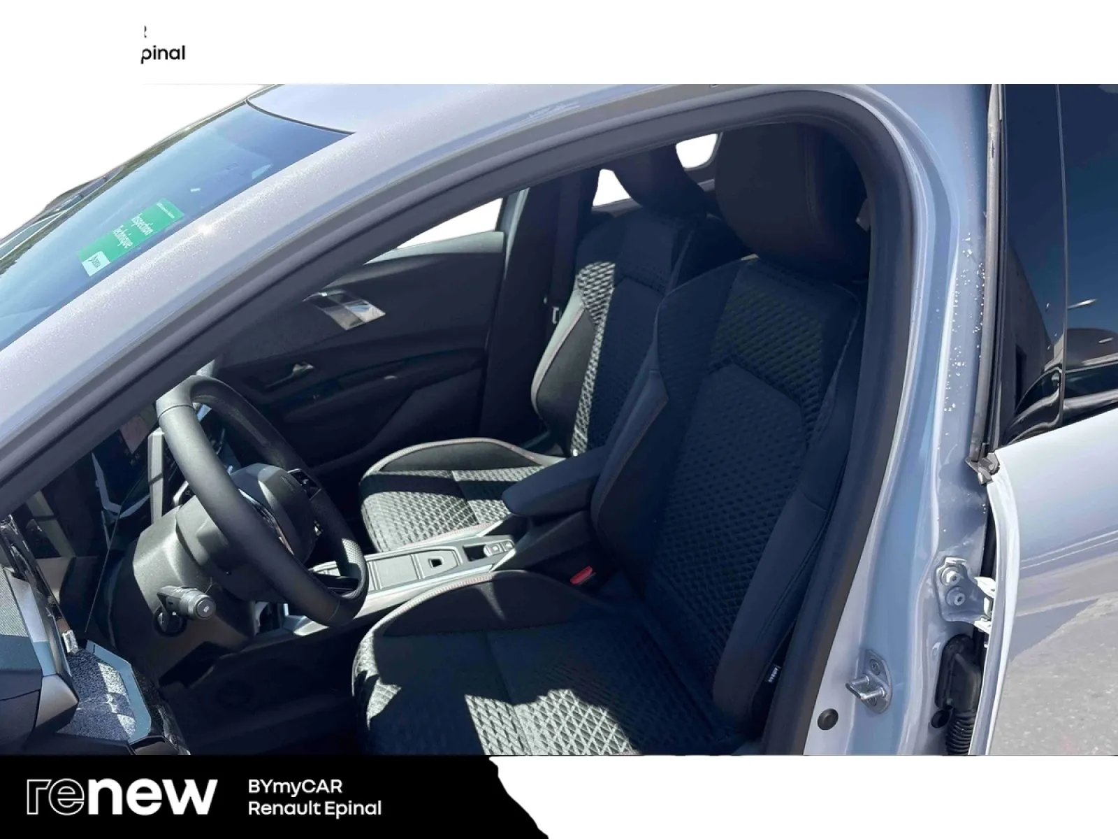 Acheter une renault Clio E-Tech full hybrid 160 ch d’occasion avec 2503km disponible immédiatement - photo 11