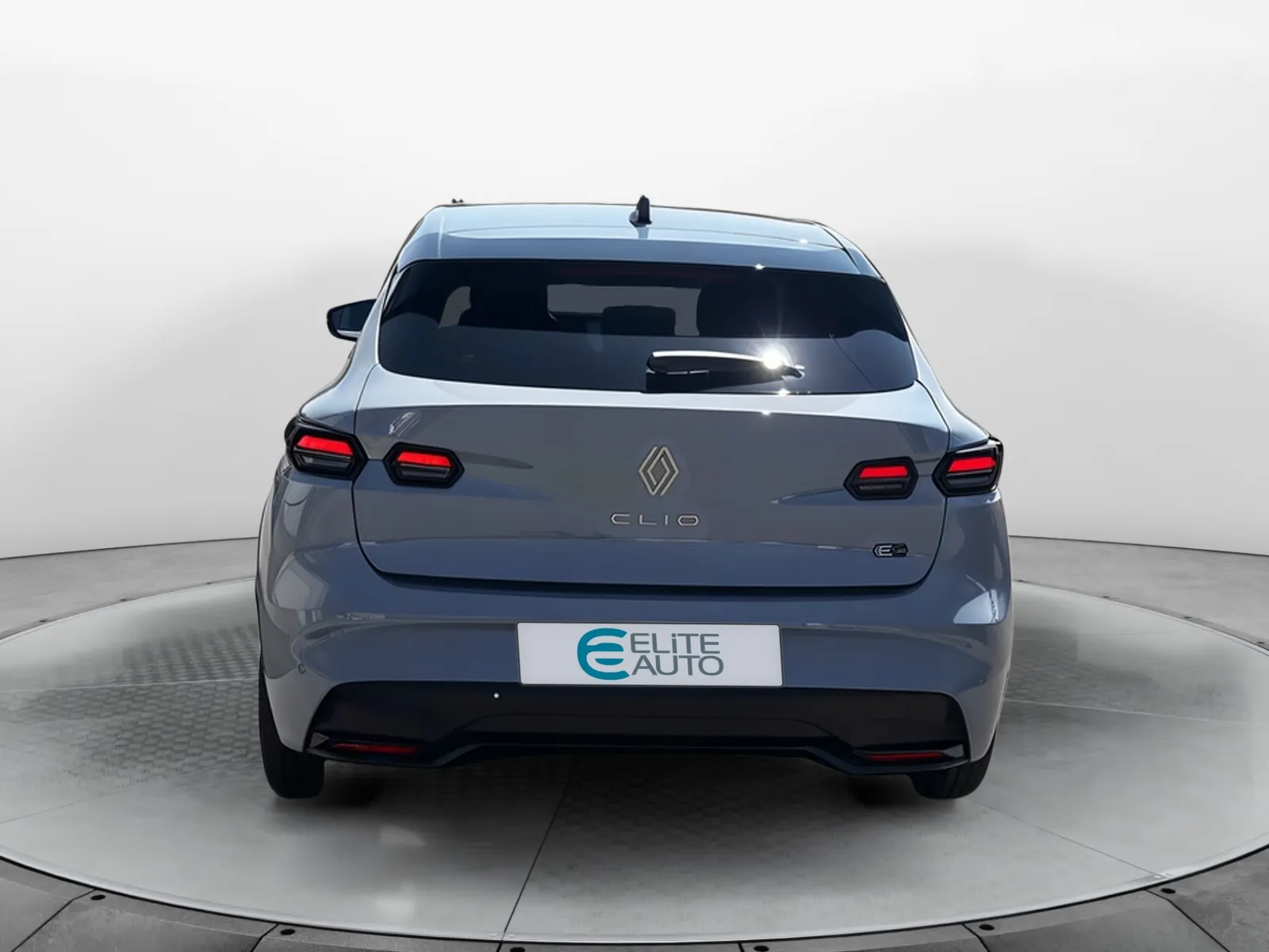 Acheter une renault Clio E-Tech full hybrid 160 ch d’occasion avec 2503km disponible immédiatement - photo 4