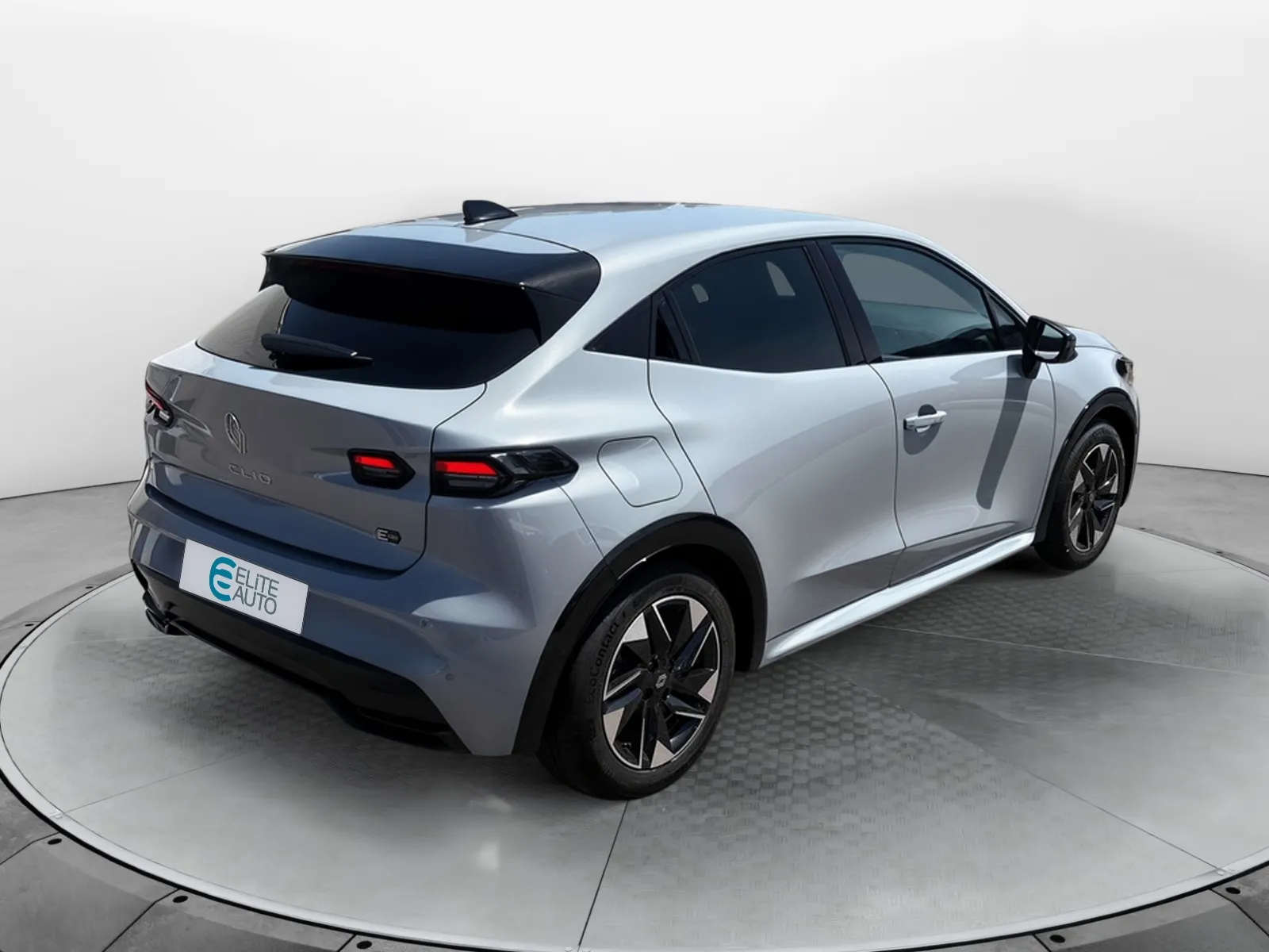 Acheter une renault Clio E-Tech full hybrid 160 ch d’occasion avec 2503km disponible immédiatement - photo 5