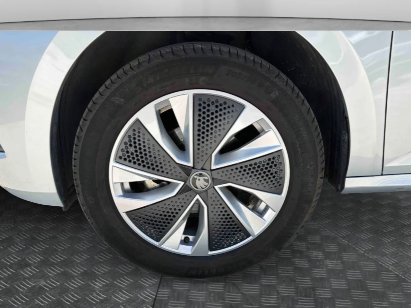 Acheter une skoda Kamiq 1.0 TSI Evo 2 116 ch DSG7 d’occasion avec 11990km disponible immédiatement - photo 14