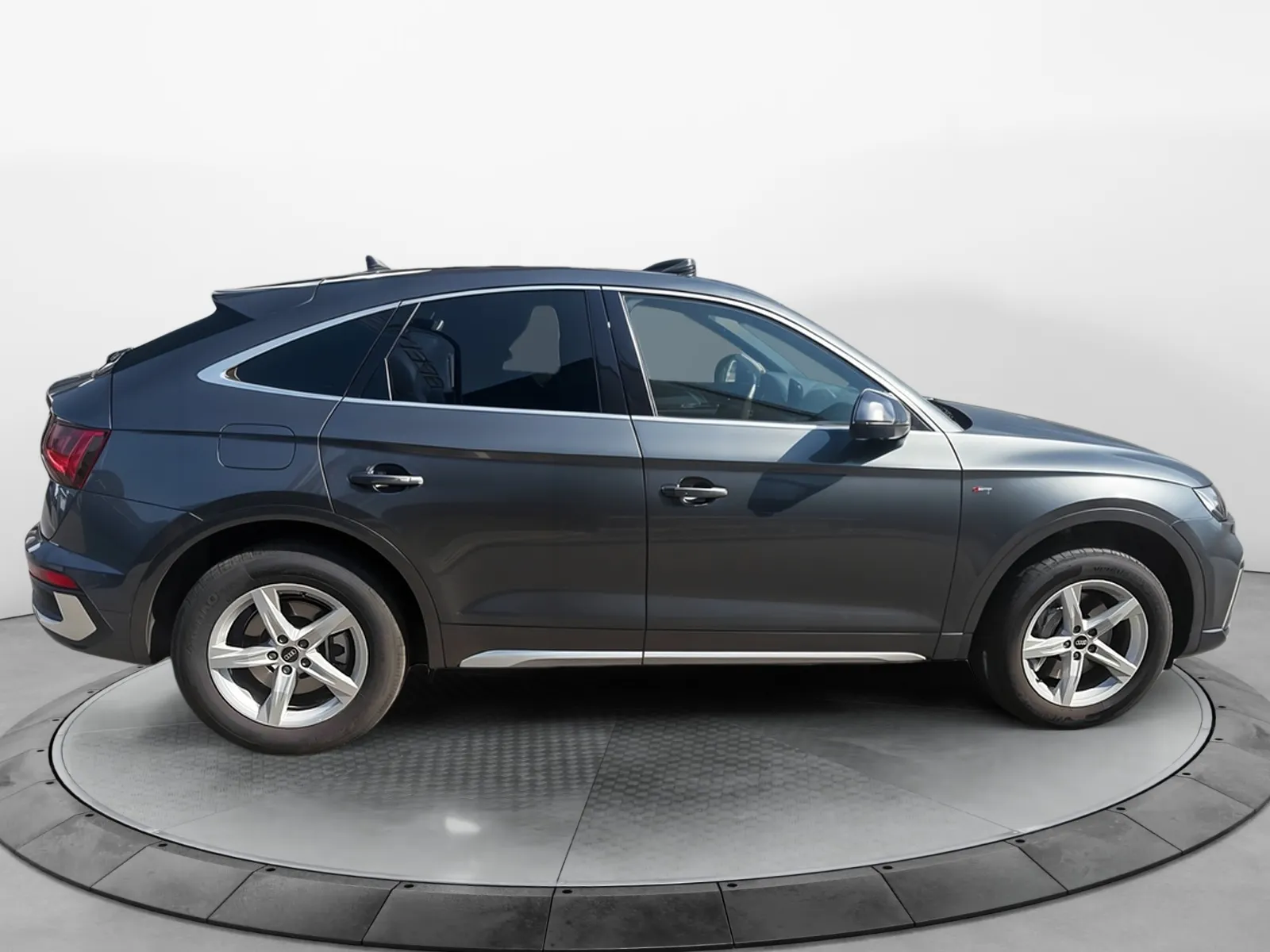 Acheter une audi Q5 Sportback 55 TFSIe 367 S tronic 7 Quattro d’occasion avec 44885km disponible immédiatement - photo 6