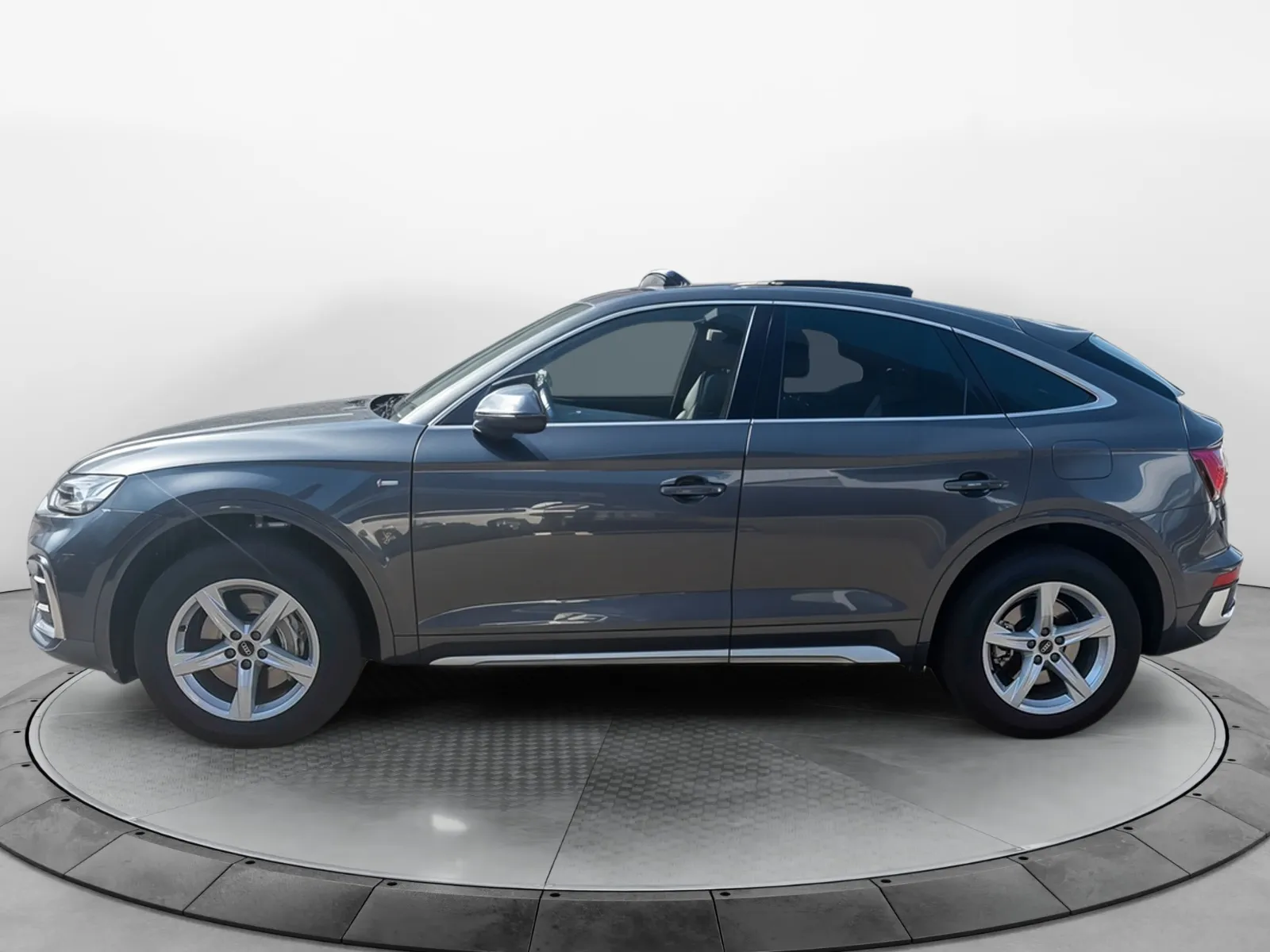 Acheter une audi Q5 Sportback 55 TFSIe 367 S tronic 7 Quattro d’occasion avec 44885km disponible immédiatement - photo 2