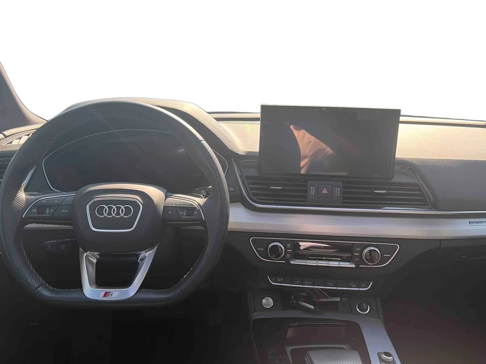 Acheter une audi Q5 Sportback 55 TFSIe 367 S tronic 7 Quattro d’occasion avec 44885km disponible immédiatement - photo 9