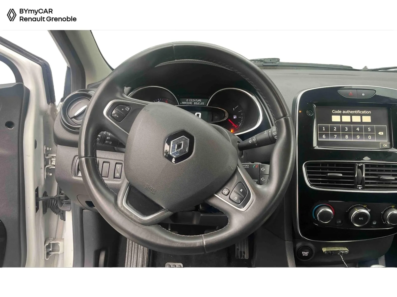 Acheter une renault Clio dCi 75 E6C d’occasion avec 78979km disponible immédiatement - photo 10