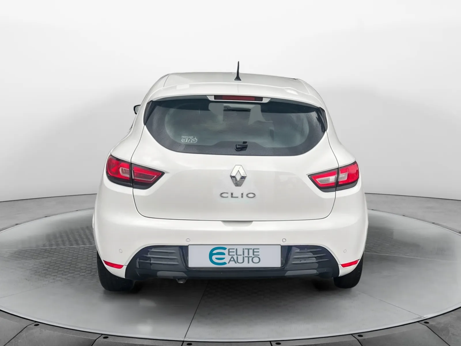 Acheter une renault Clio dCi 75 E6C d’occasion avec 78979km disponible immédiatement - photo 4