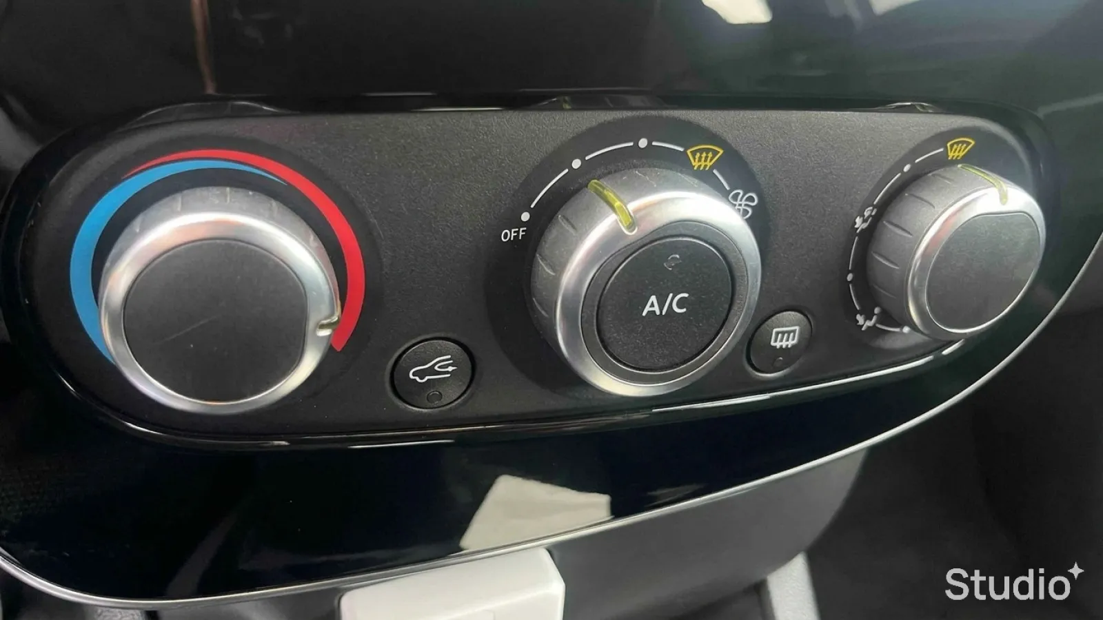 Acheter une renault Clio dCi 75 E6C d’occasion avec 78979km disponible immédiatement - photo 21