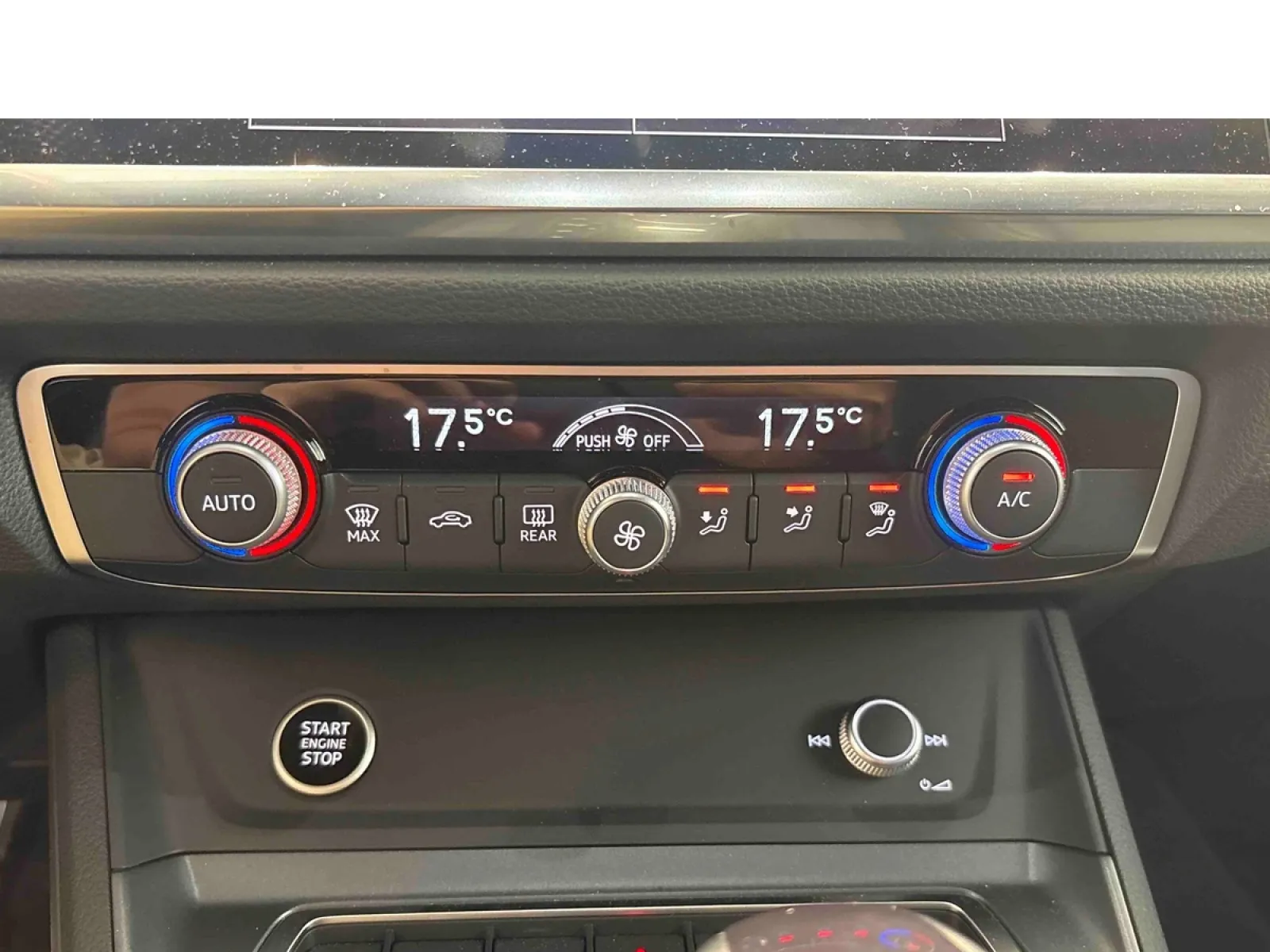 Acheter une audi Q3 Sportback 35 TFSI 150 ch S tronic 7 d’occasion avec 14090km disponible immédiatement - photo 18