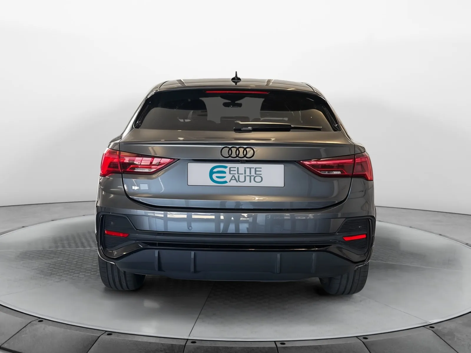 Acheter une audi Q3 Sportback 35 TFSI 150 ch S tronic 7 d’occasion avec 14090km disponible immédiatement - photo 4
