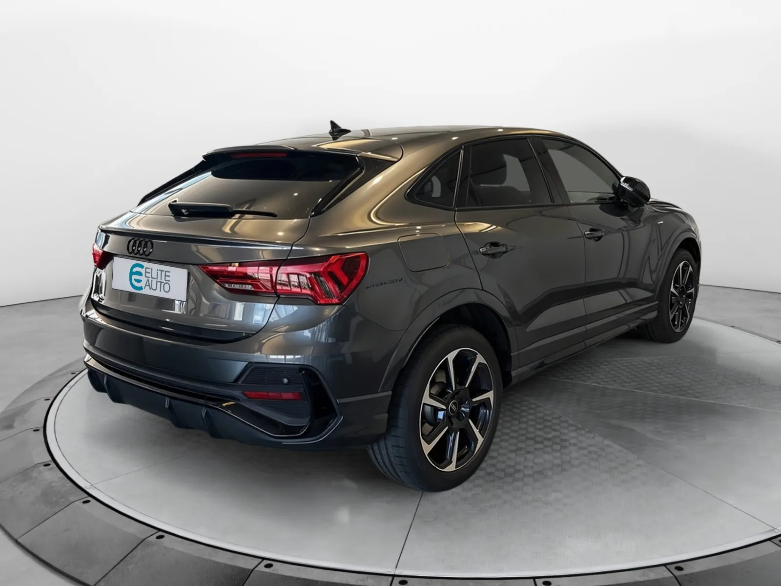 Acheter une audi Q3 Sportback 35 TFSI 150 ch S tronic 7 d’occasion avec 14090km disponible immédiatement - photo 5