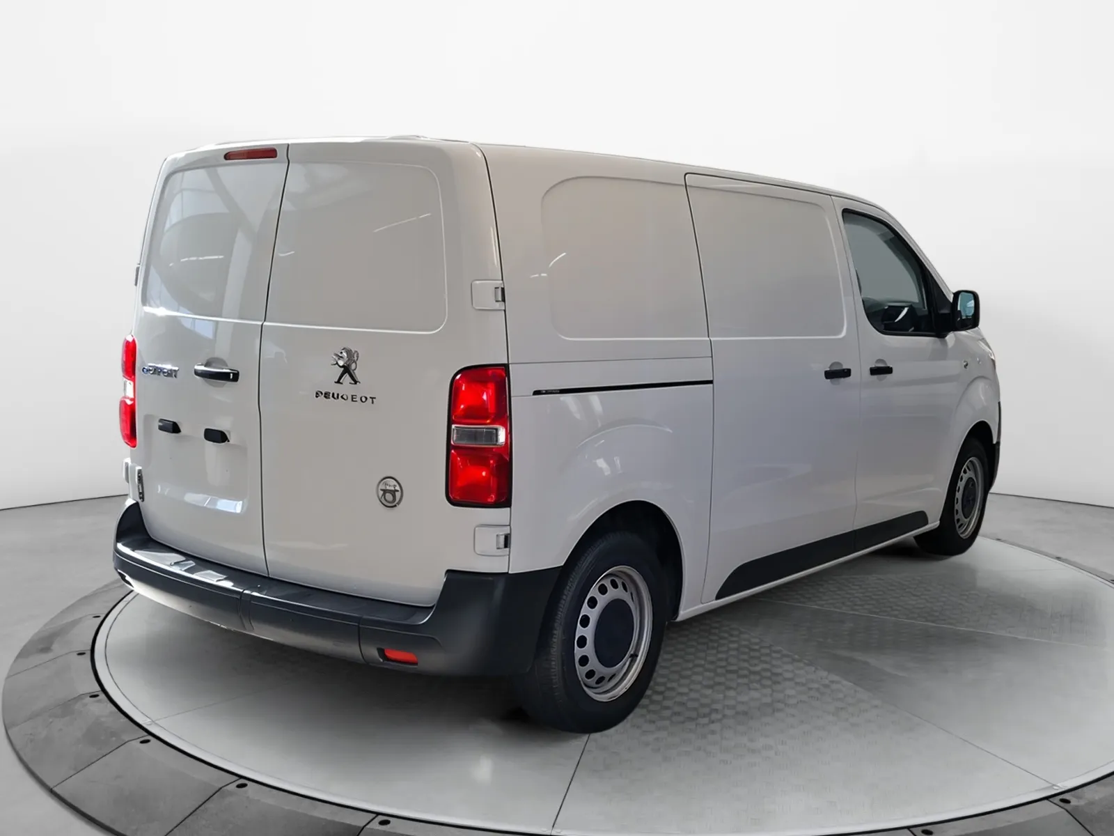 Acheter une peugeot EXPERT FGN TOLE STANDARD ELECTRIQUE 50KWH 136 d’occasion avec 55378km disponible immédiatement - photo 5