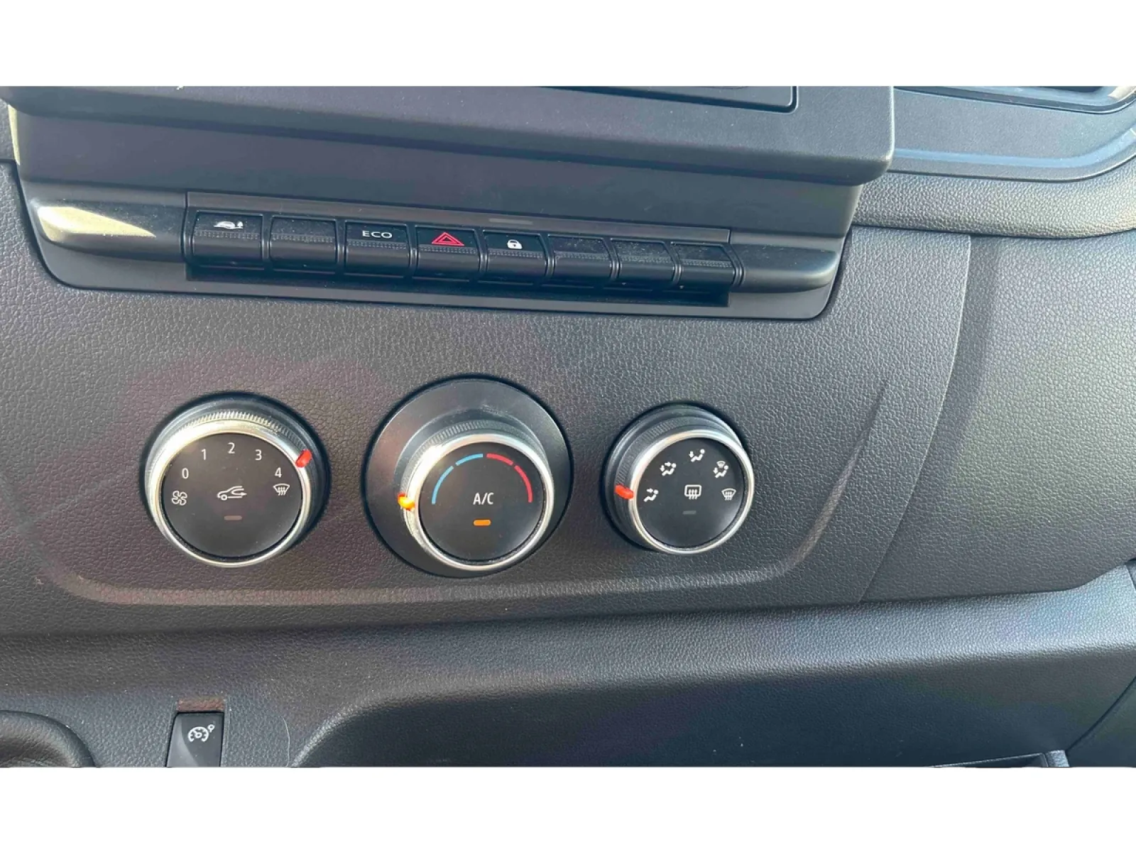 Acheter une renault MASTER FGN TRAC F3500 L3H3 BLUE DCI 135 d’occasion avec 25500km disponible immédiatement - photo 20