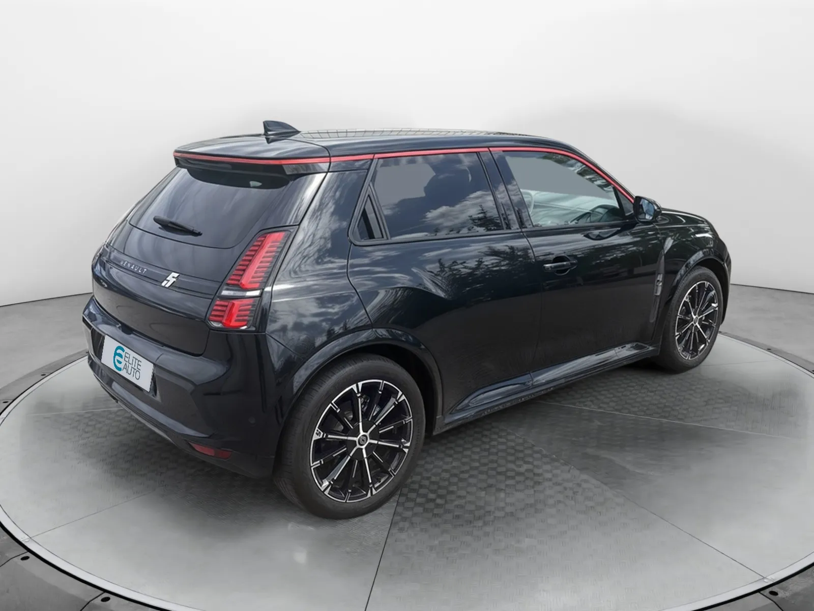 Acheter une renault Renault 5 E-Tech Electrique 150 ch autonomie confort d’occasion avec 8200km disponible immédiatement - photo 5