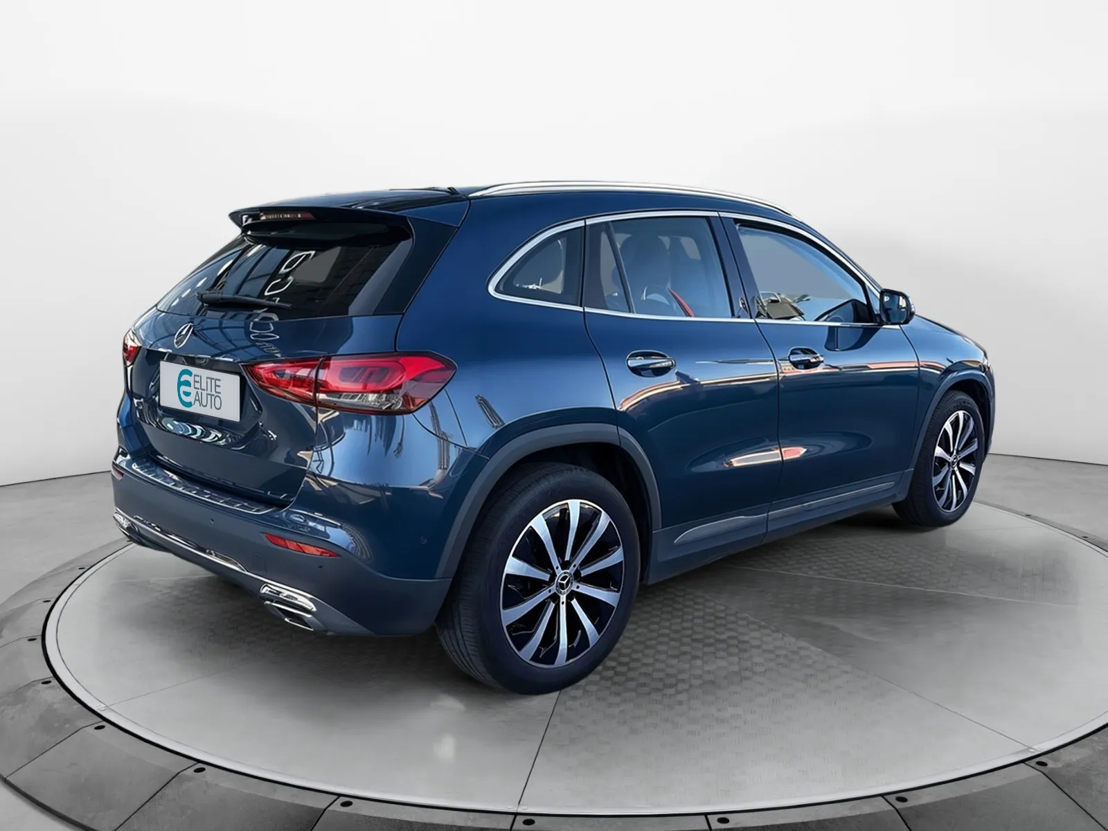 Acheter une mercedes GLA 220 d 8G-DCT 4Matic d’occasion avec 46567km disponible immédiatement - photo 5