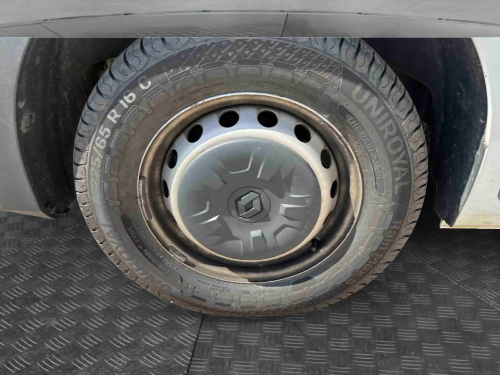 Acheter une renault MASTER FGN TRAC F3500 L3H3 BLUE DCI 135 d’occasion avec 30493km disponible immédiatement - photo 14