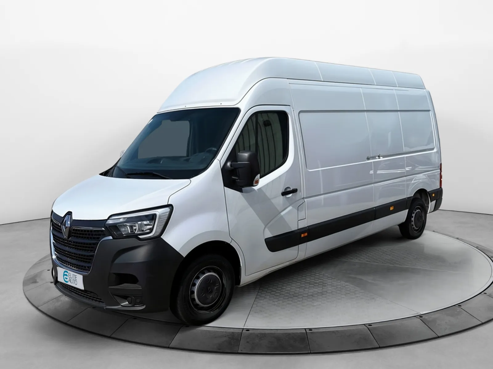 Acheter une renault MASTER FGN TRAC F3500 L3H3 BLUE DCI 135 d’occasion avec 30493km disponible immédiatement - photo 1
