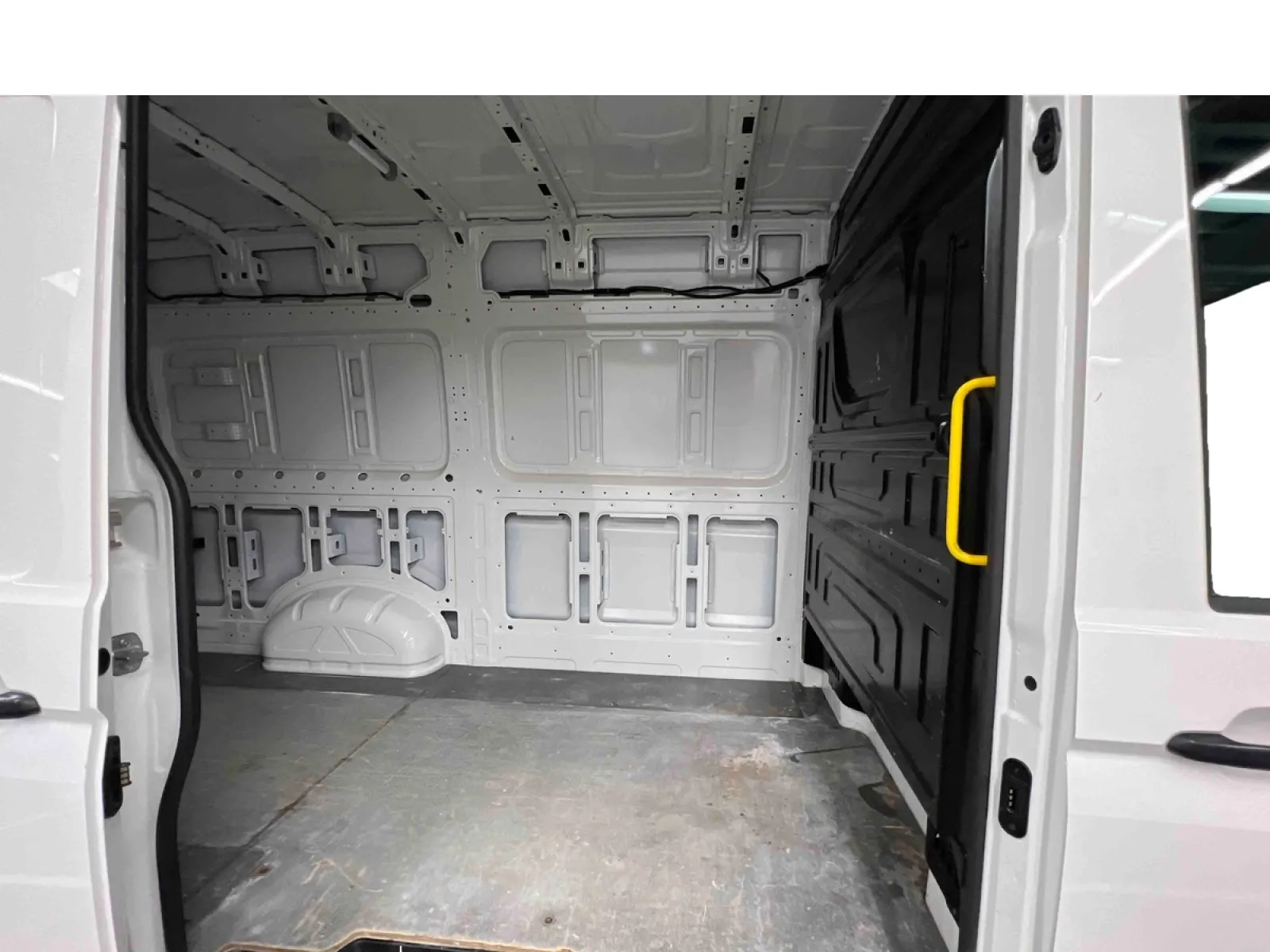 Acheter une volkswagen CRAFTER VAN 30 L3H3 2.0 TDI 140 CH d’occasion avec 80657km disponible immédiatement - photo 12