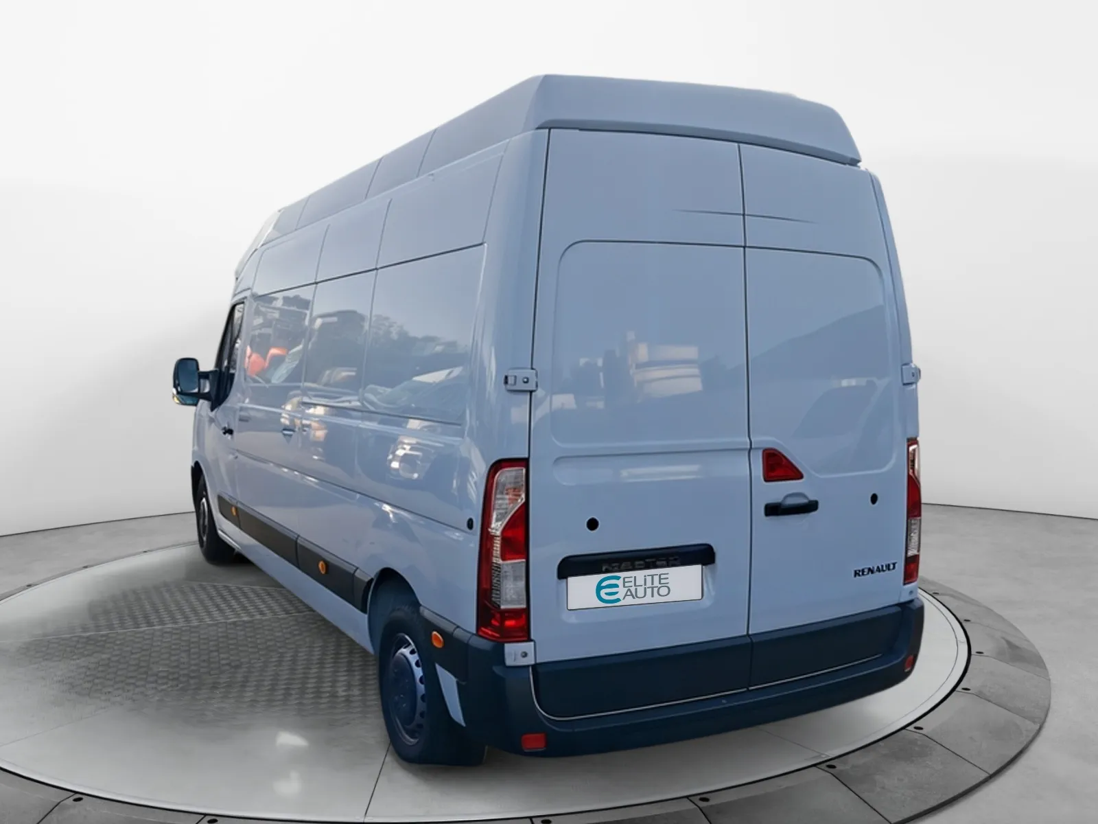 Acheter une renault MASTER FGN TRAC F3500 L3H3 BLUE DCI 135 d’occasion avec 20860km disponible immédiatement - photo 3
