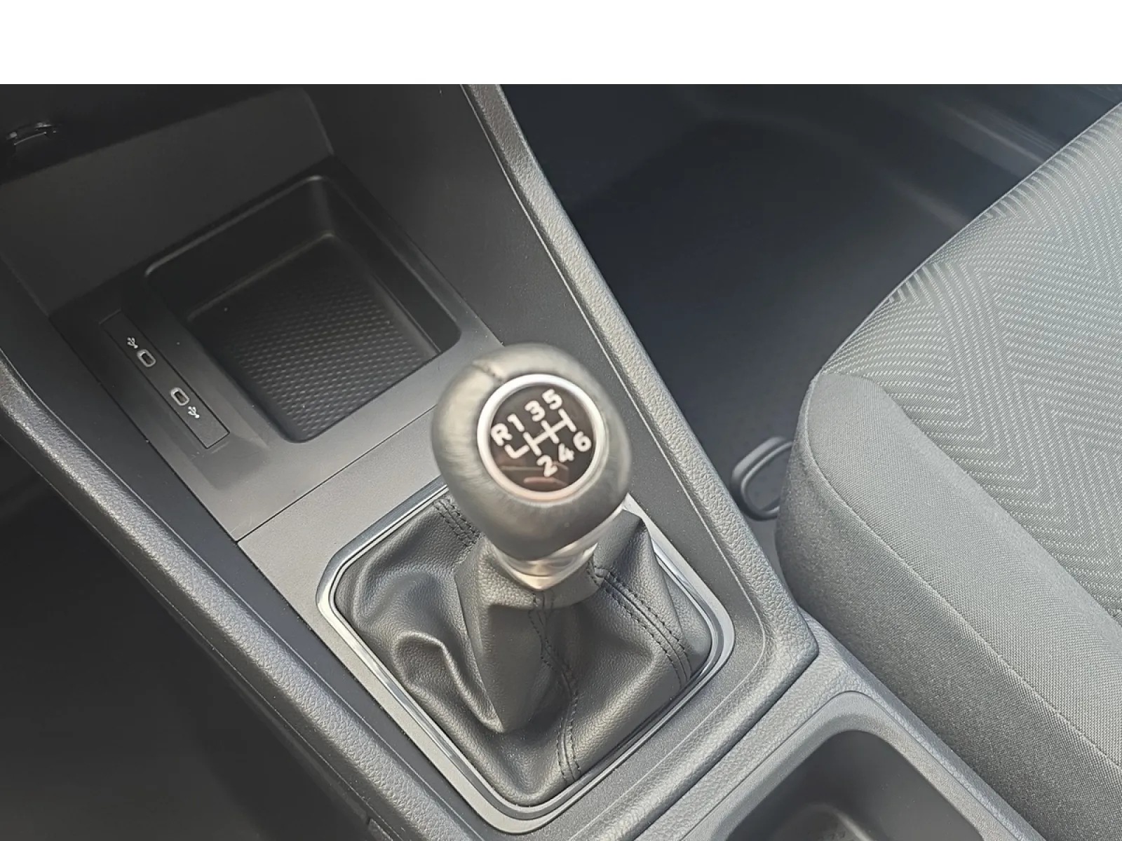 Acheter une ford TRANSIT CONNECT FGN 2.0 ECOBLUE 102CH L2 BVM6 d’occasion avec 3003km disponible immédiatement - photo 19