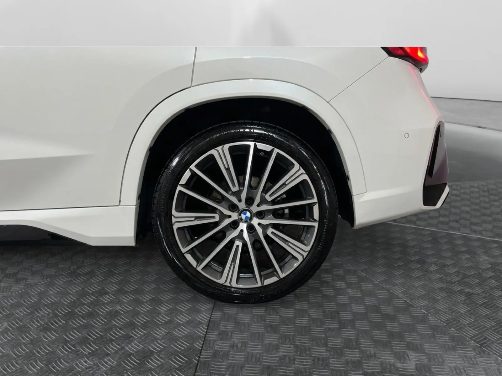 BMW X1 U11 M Sport - photo 19