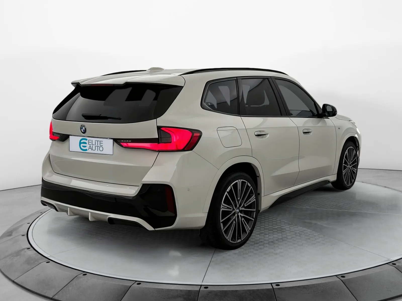 BMW X1 U11 M Sport - photo 5