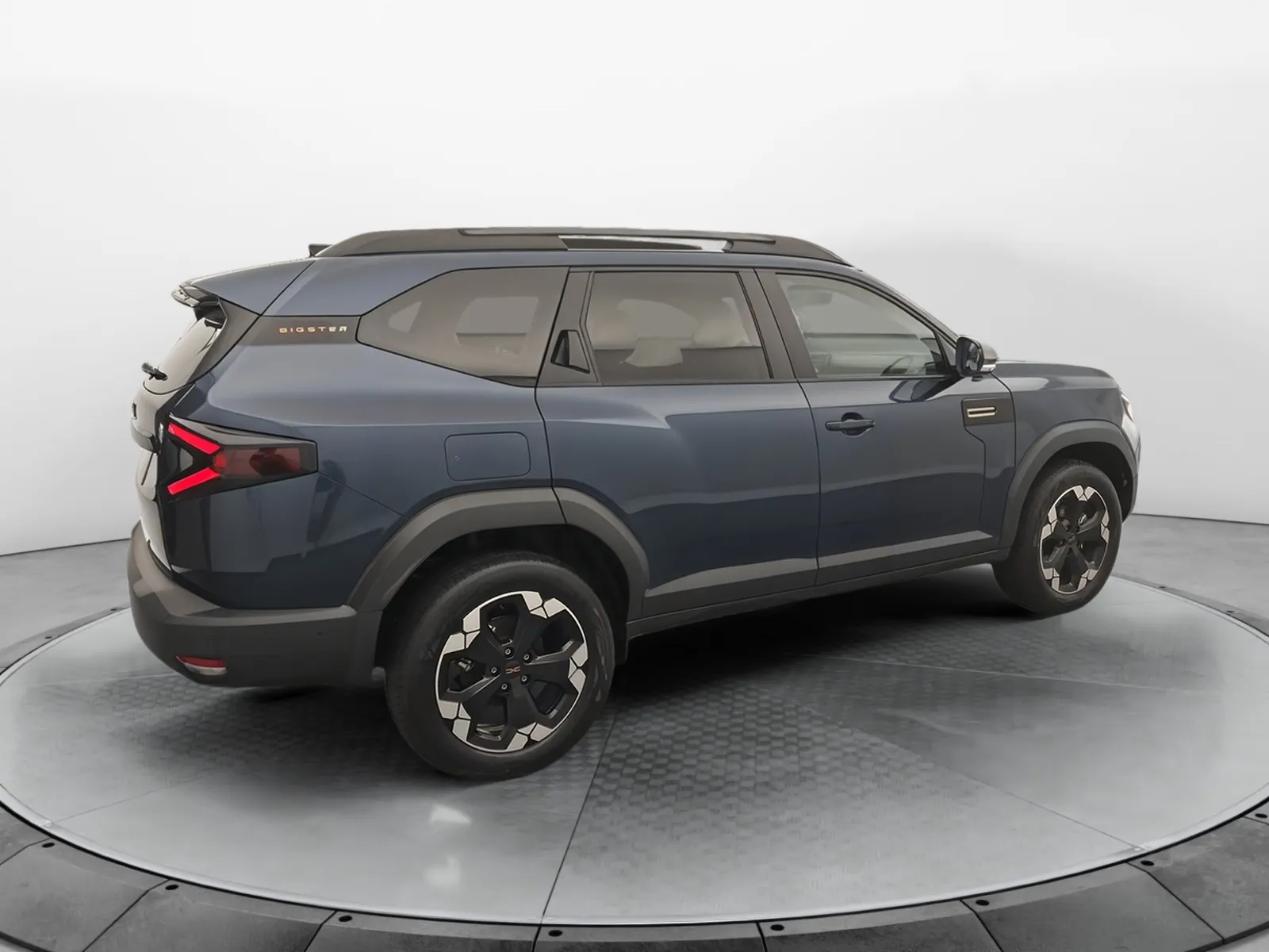 Acheter une dacia Bigster Hybrid 155 d’occasion avec 2394km disponible immédiatement - photo 6